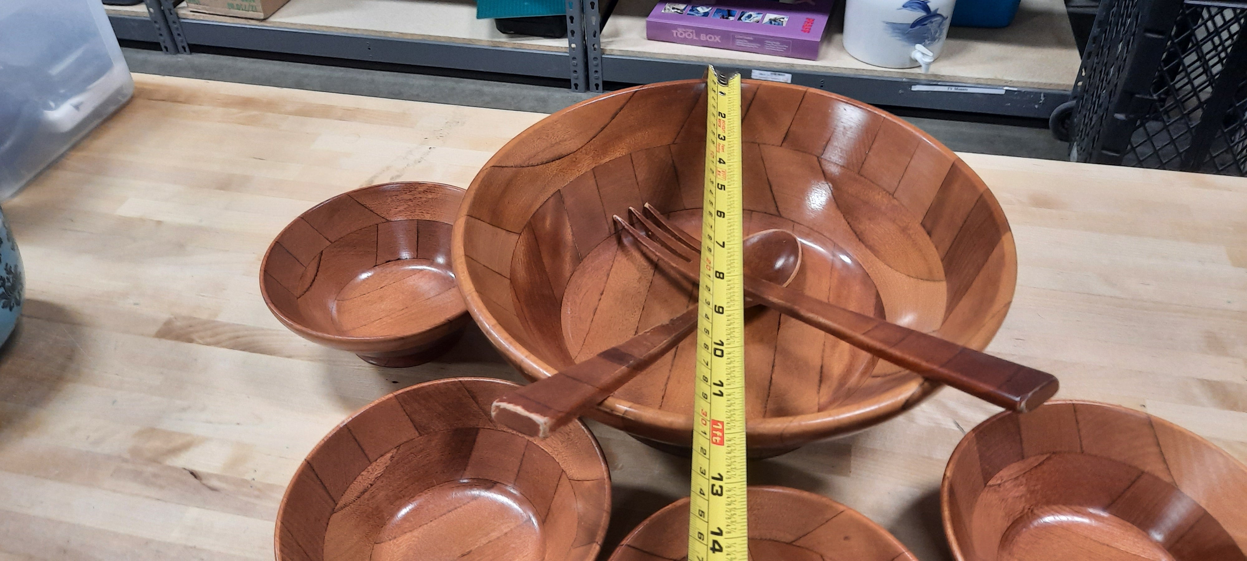 Wood salad bowl set