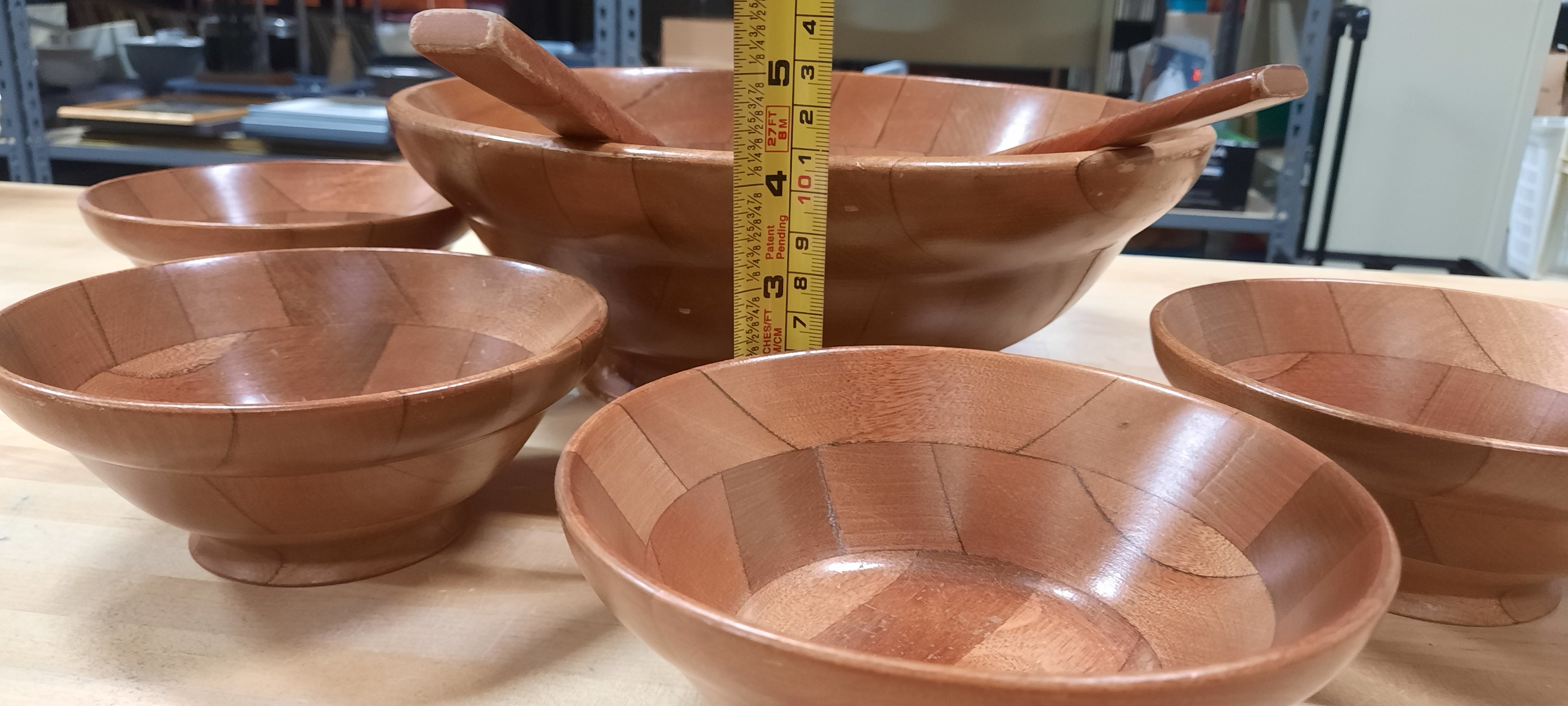 Wood salad bowl set