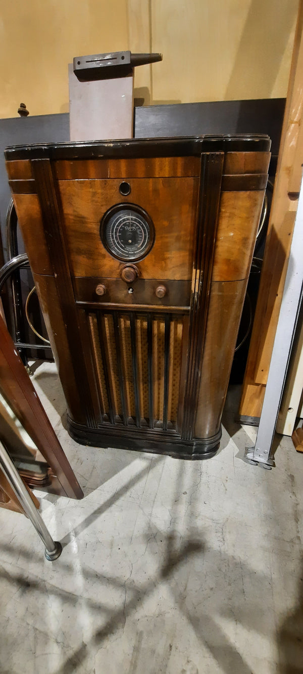 Old Radio