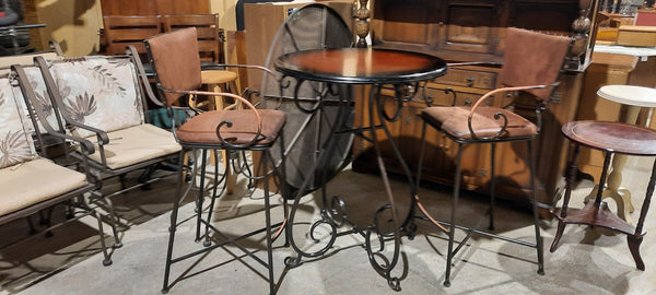 Bar height table & 2 chairs