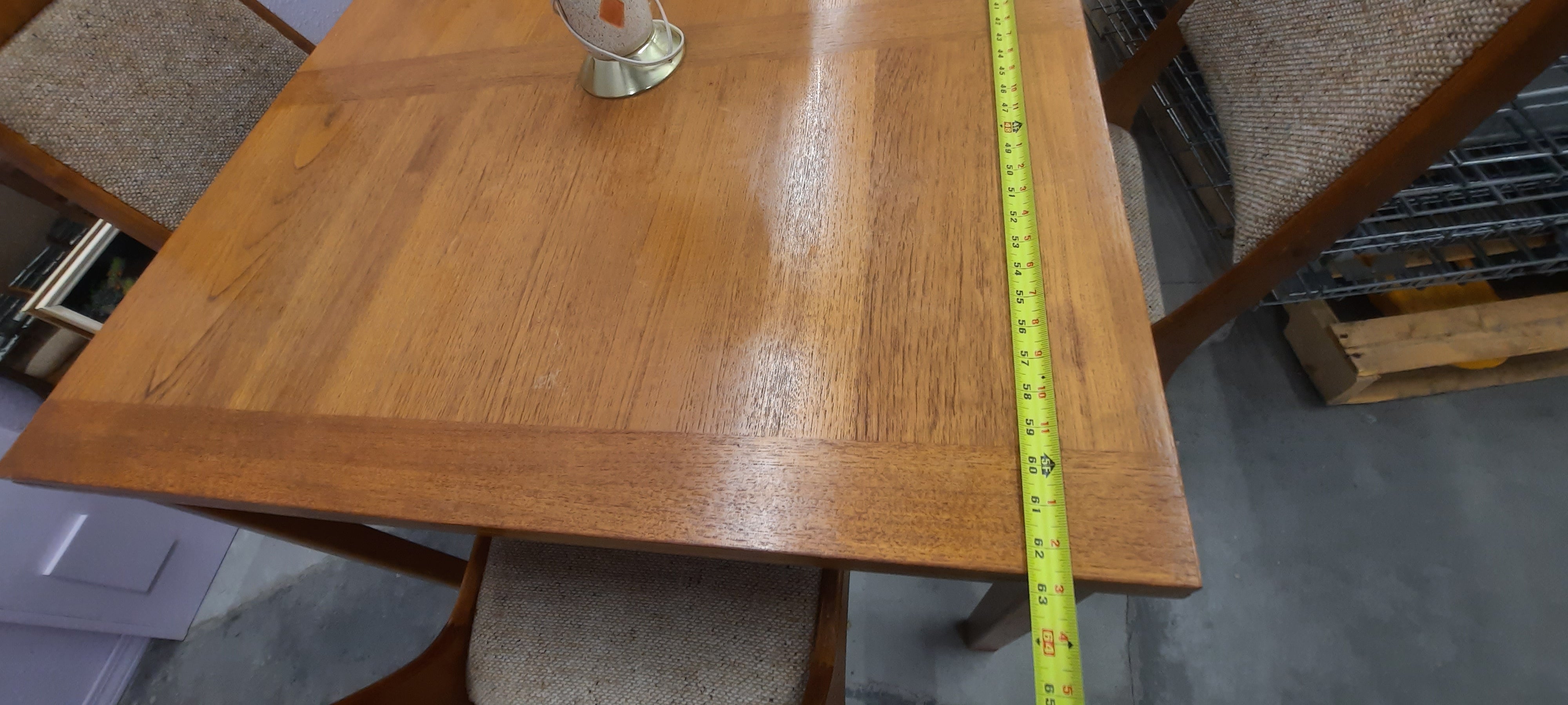 MCM dining set with pull out leafs on both ends