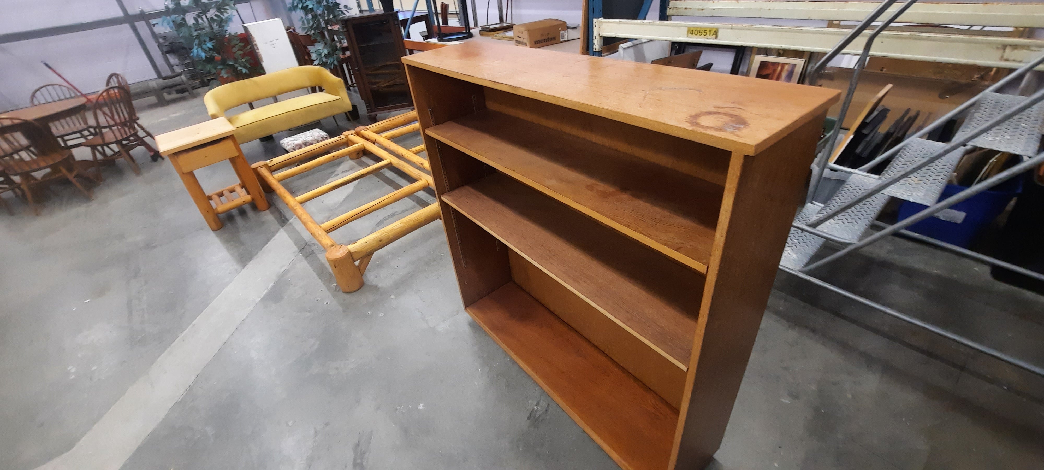 Heavy duty bookshelf