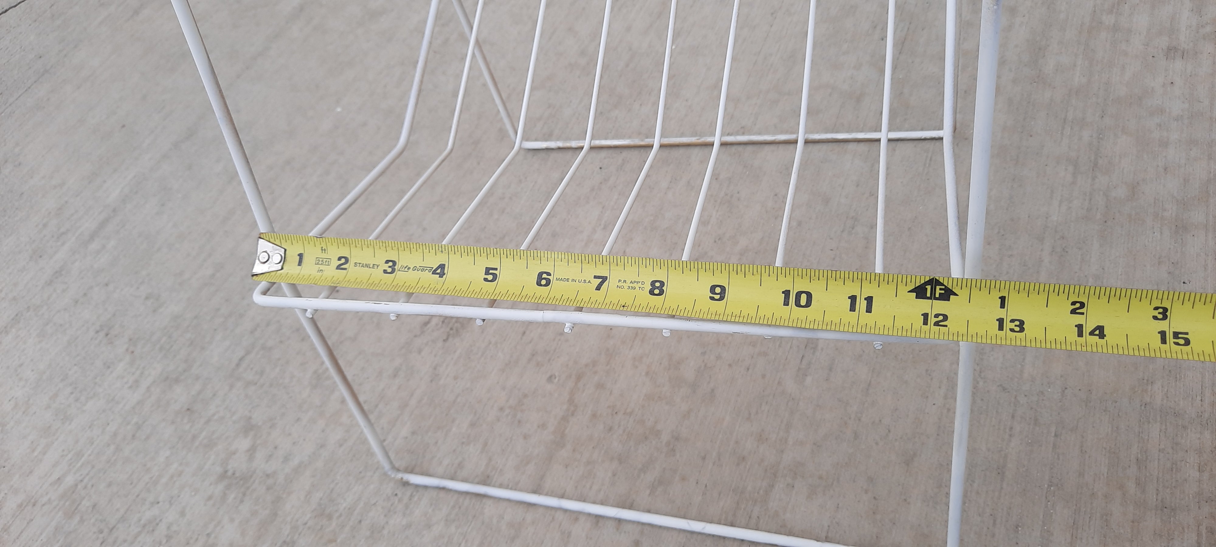 Towel Rack / magazine Stand