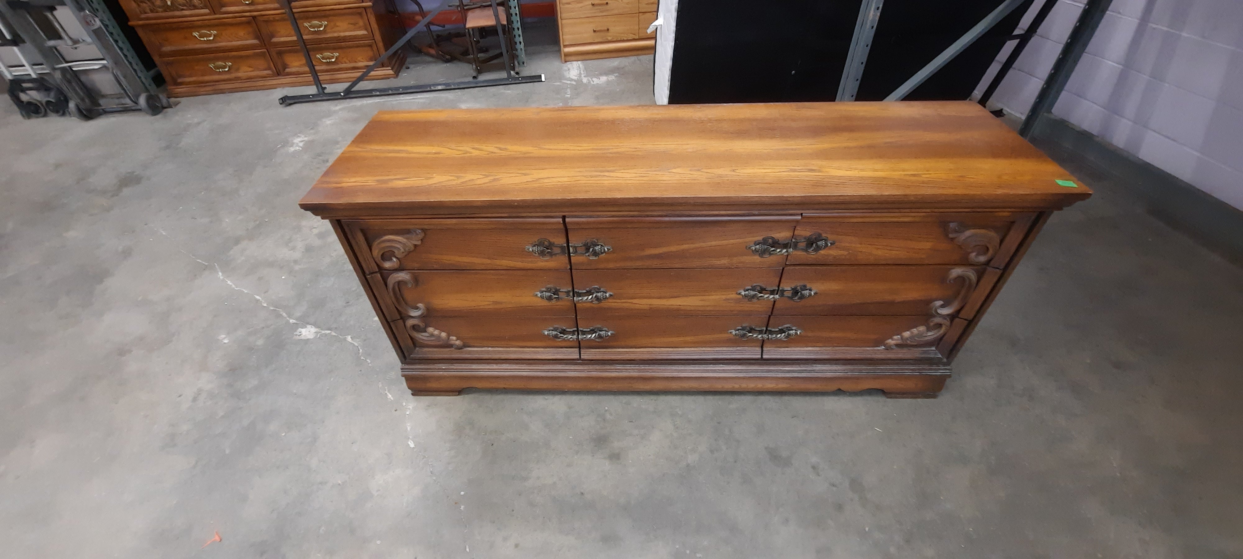 Dresser / sideboard