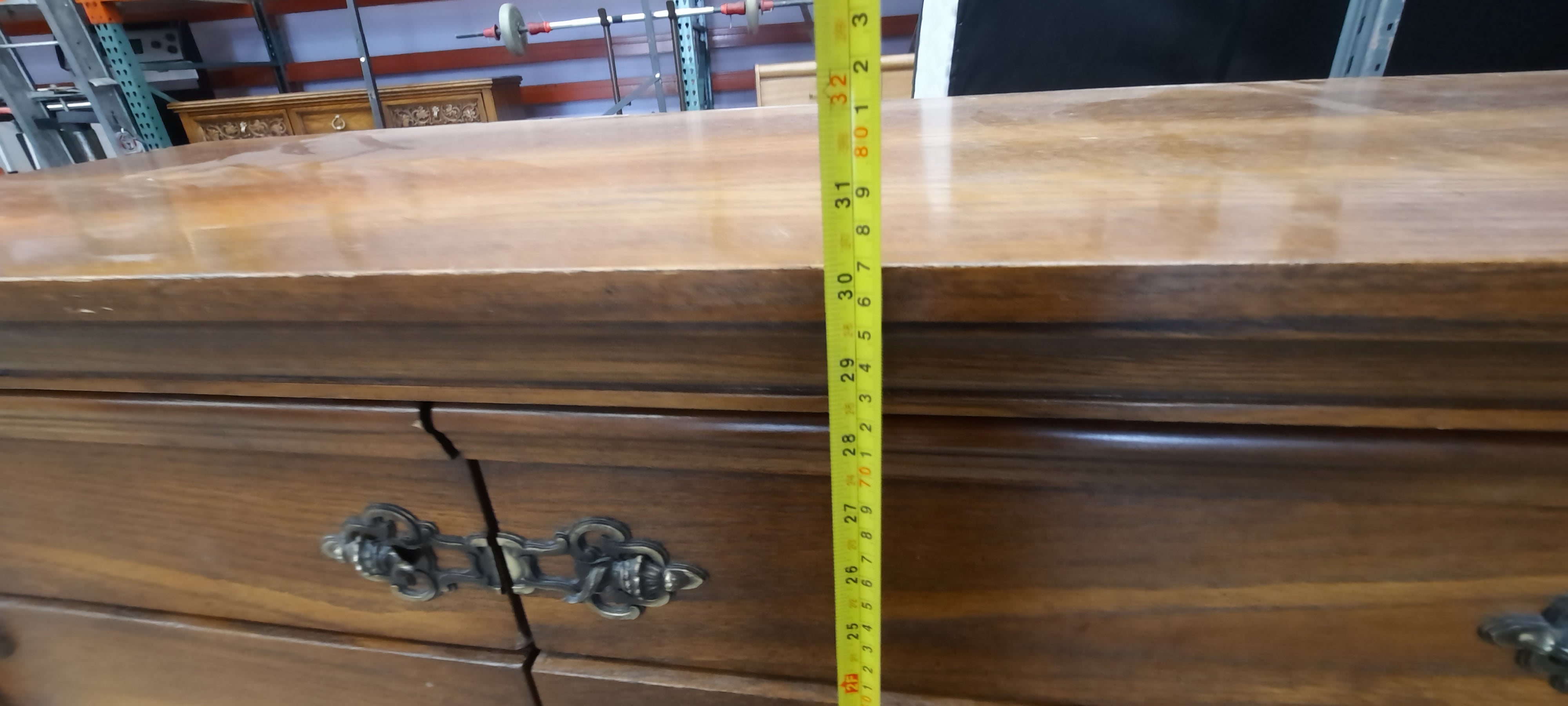 Dresser / sideboard