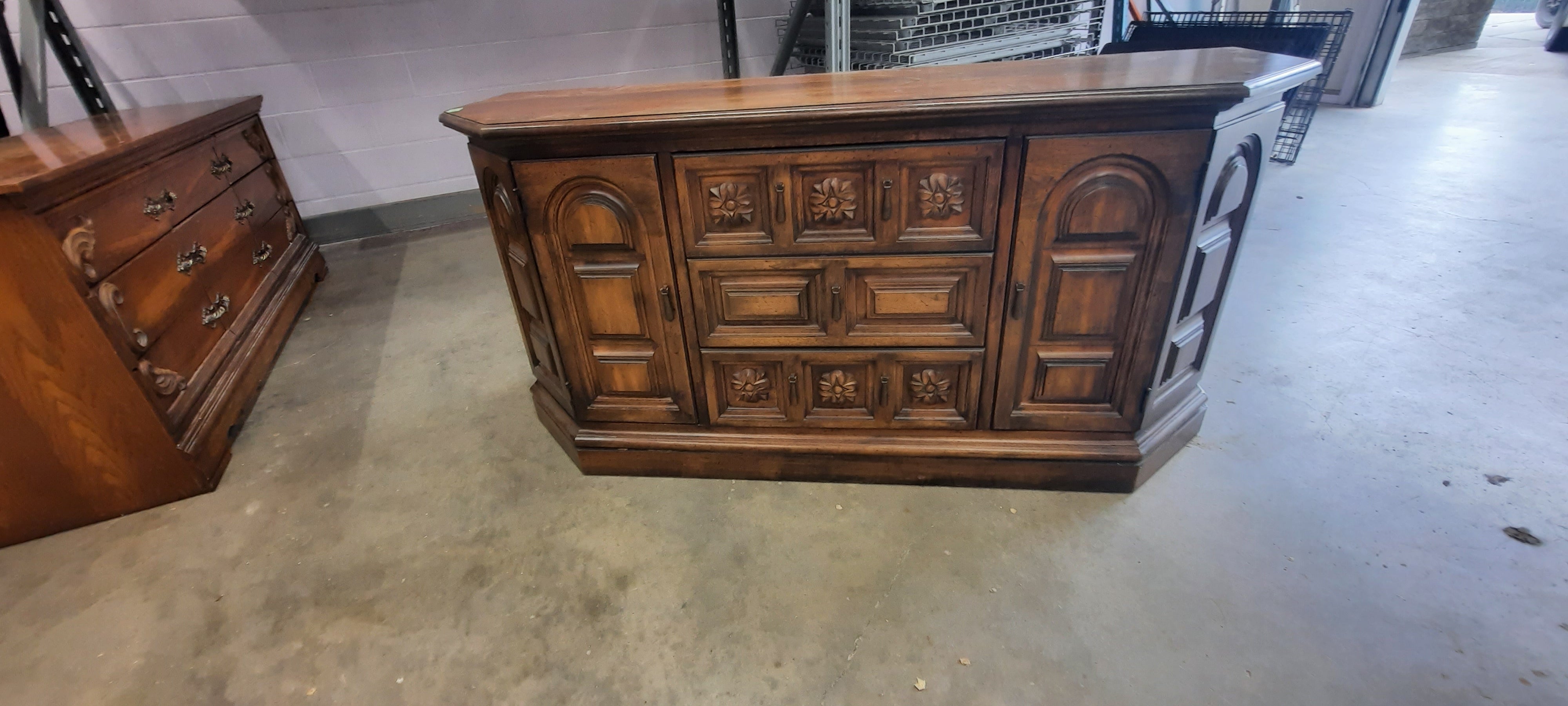 Sideboard