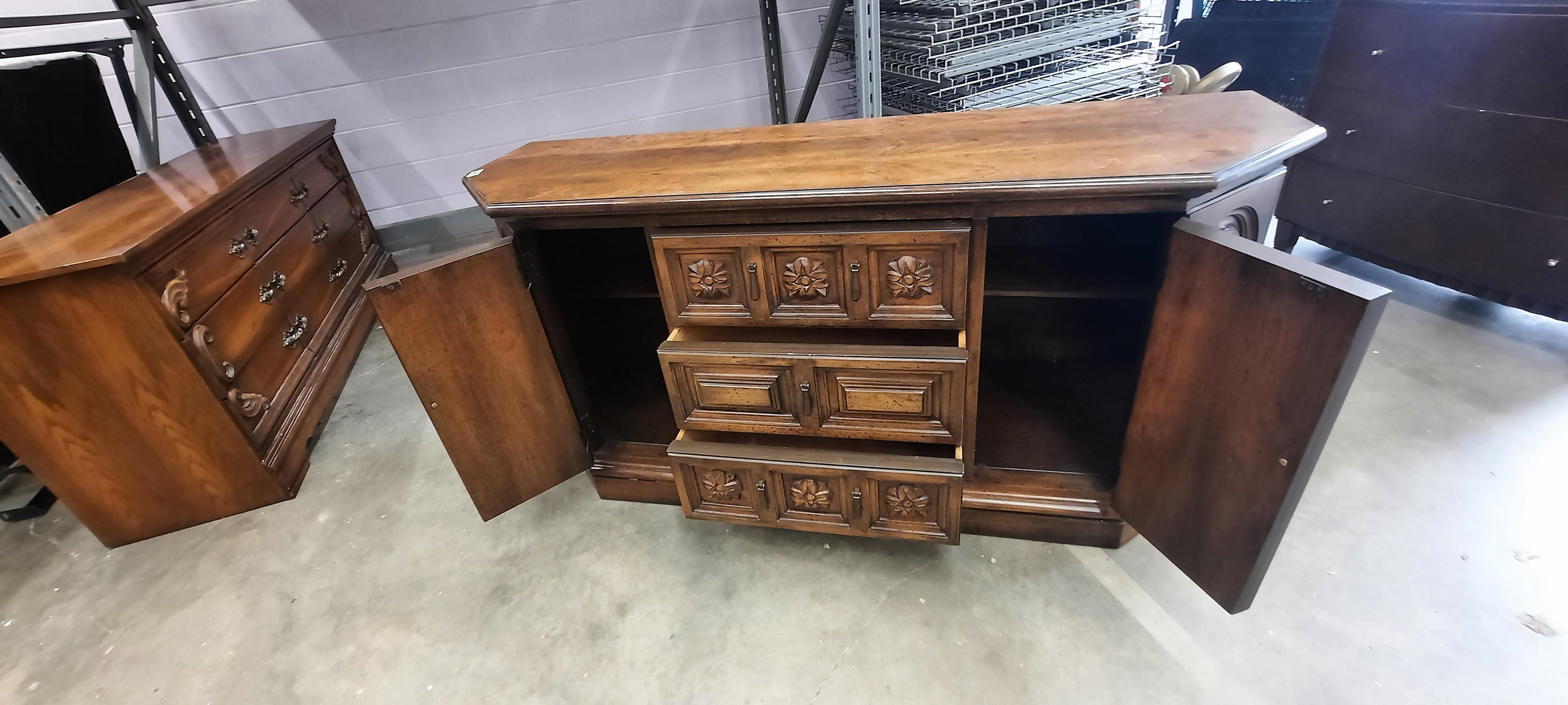 Sideboard