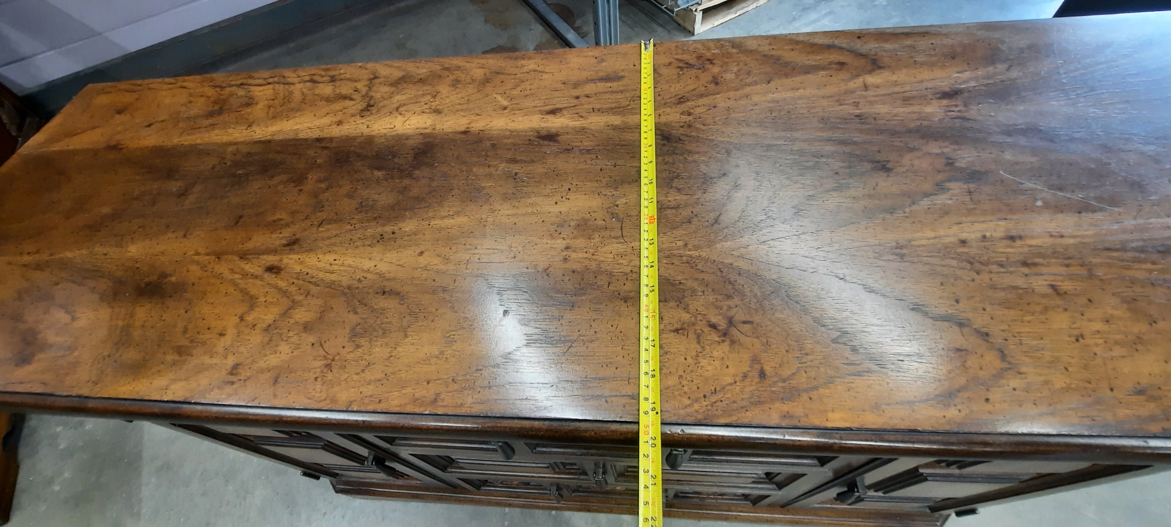 Sideboard
