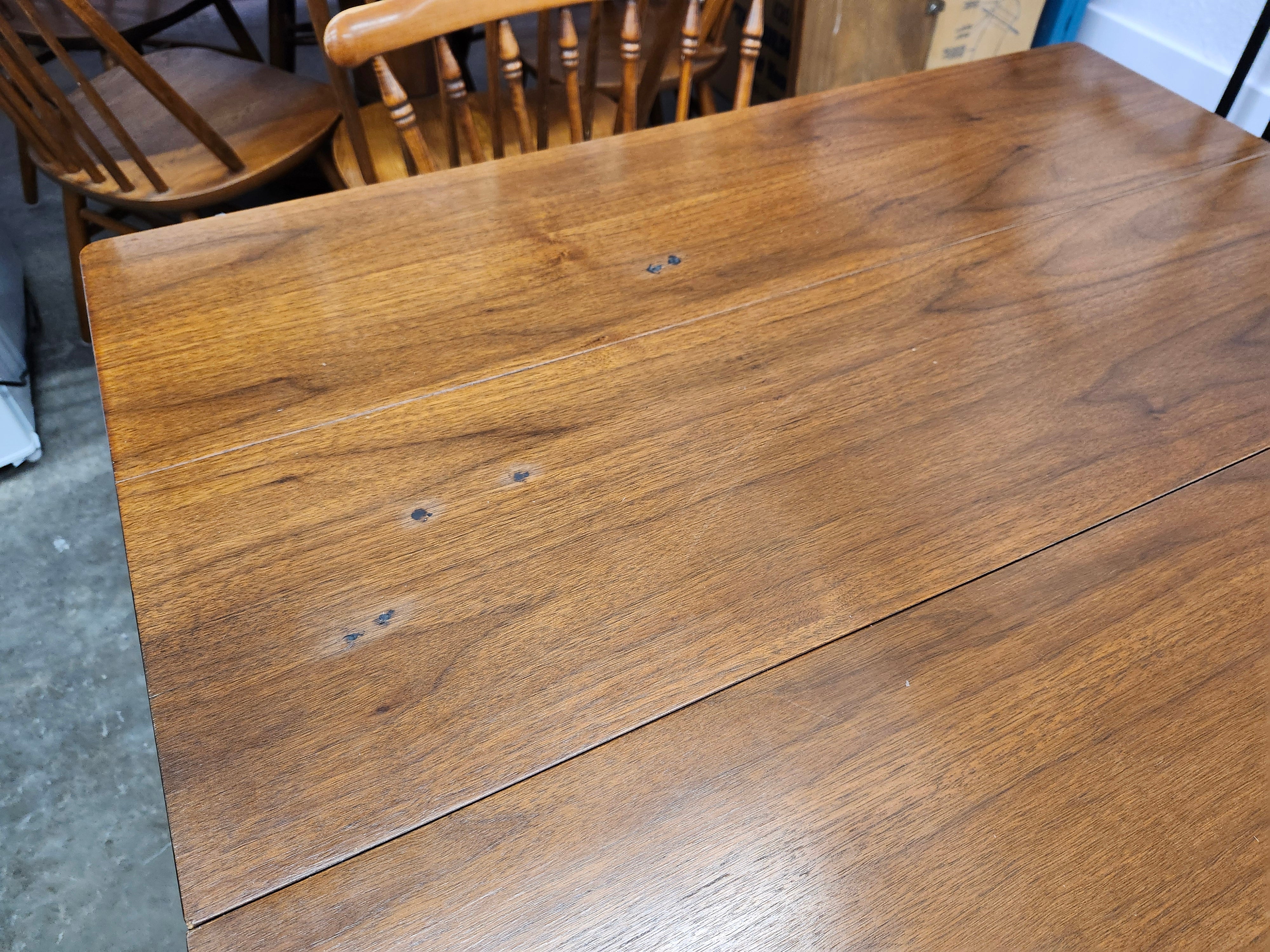 Drop fold table