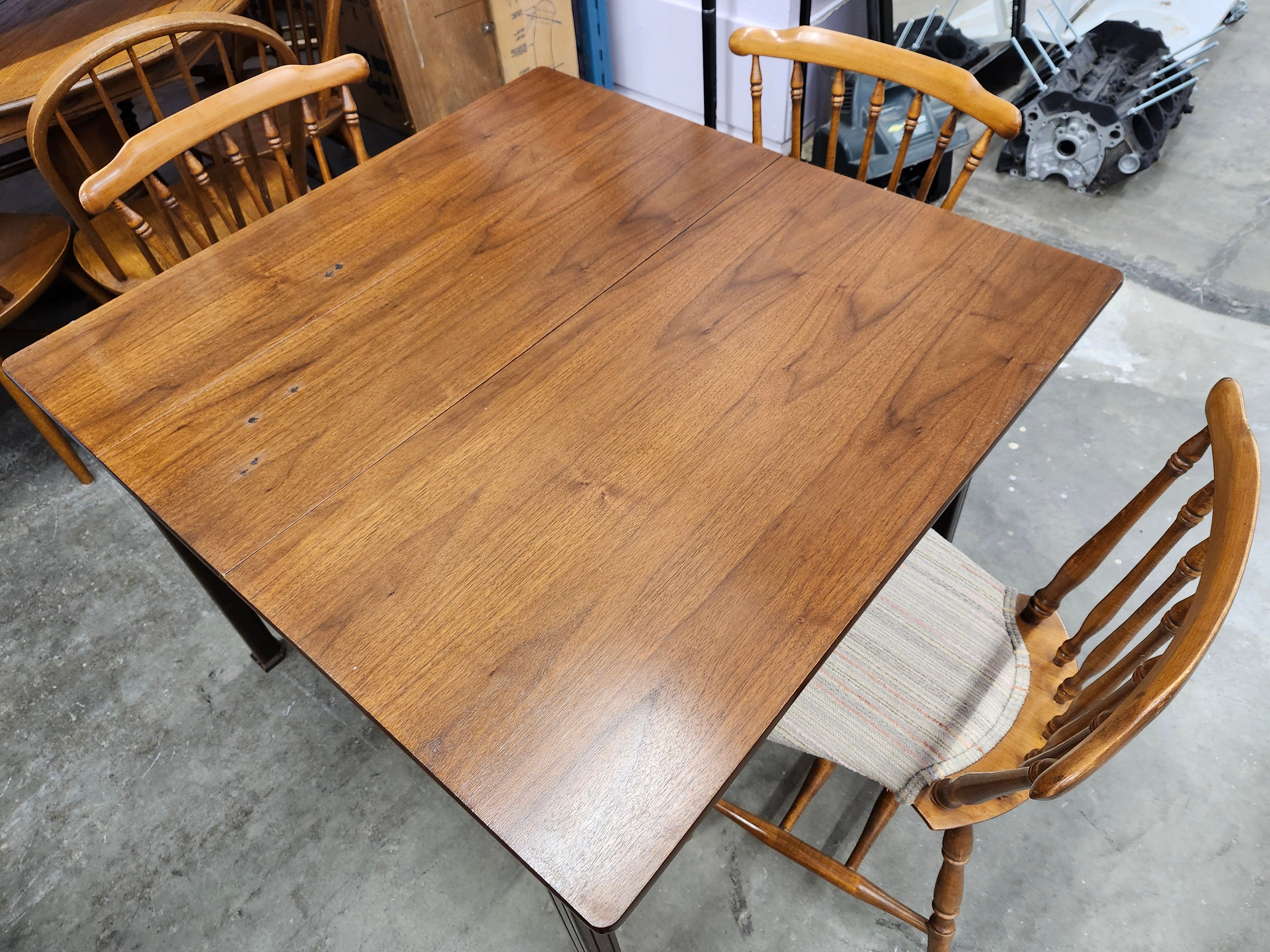 Drop fold table