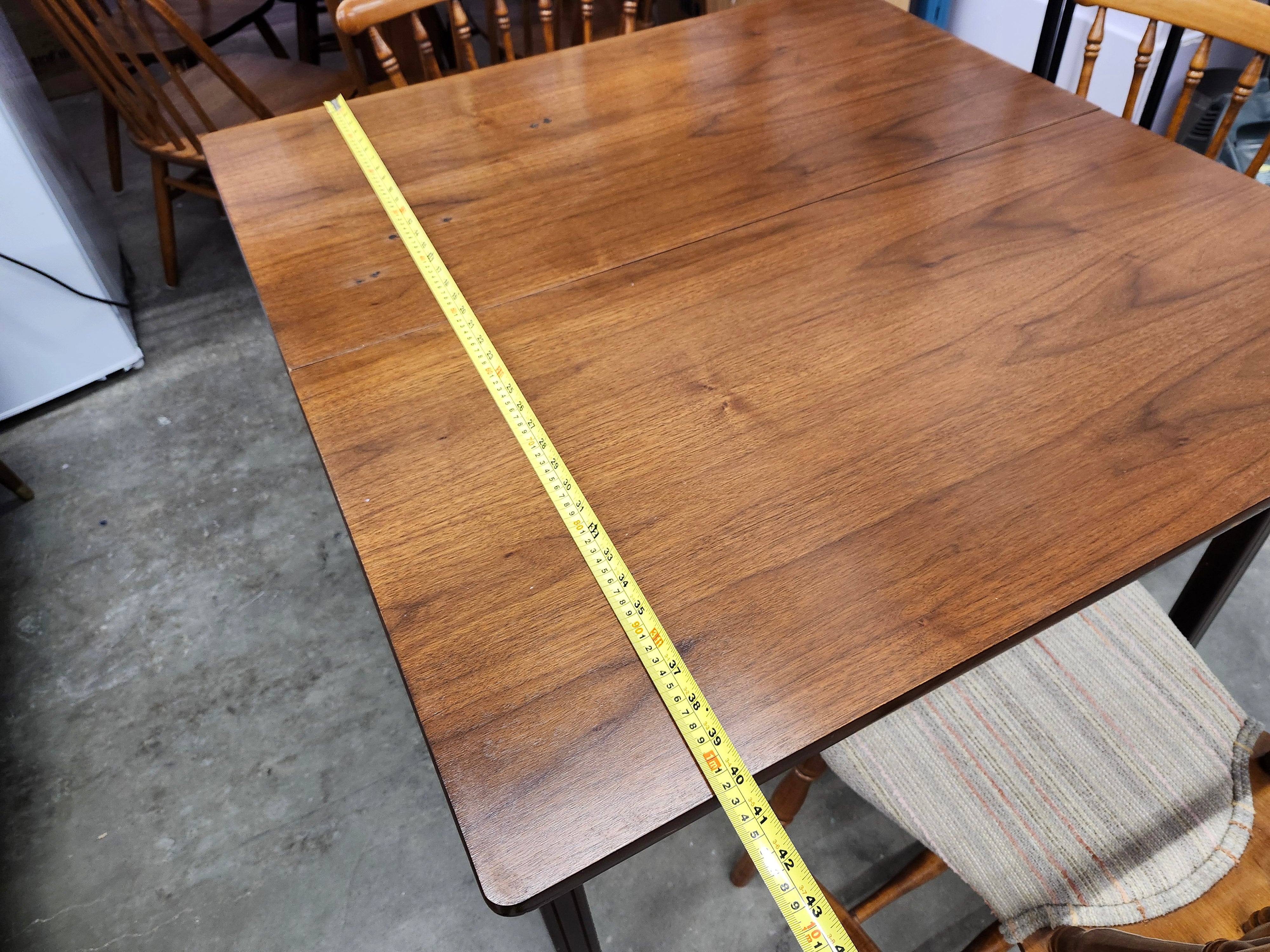 Drop fold table