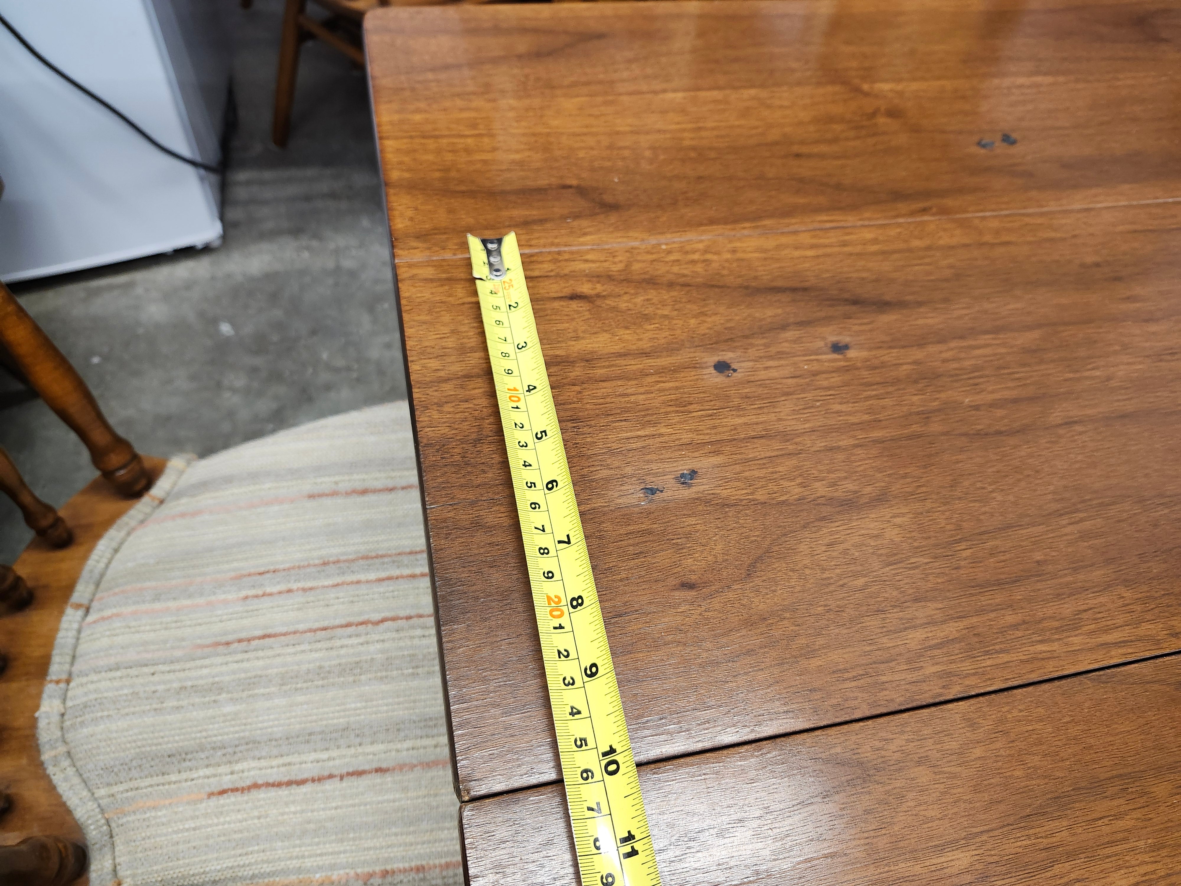 Drop fold table