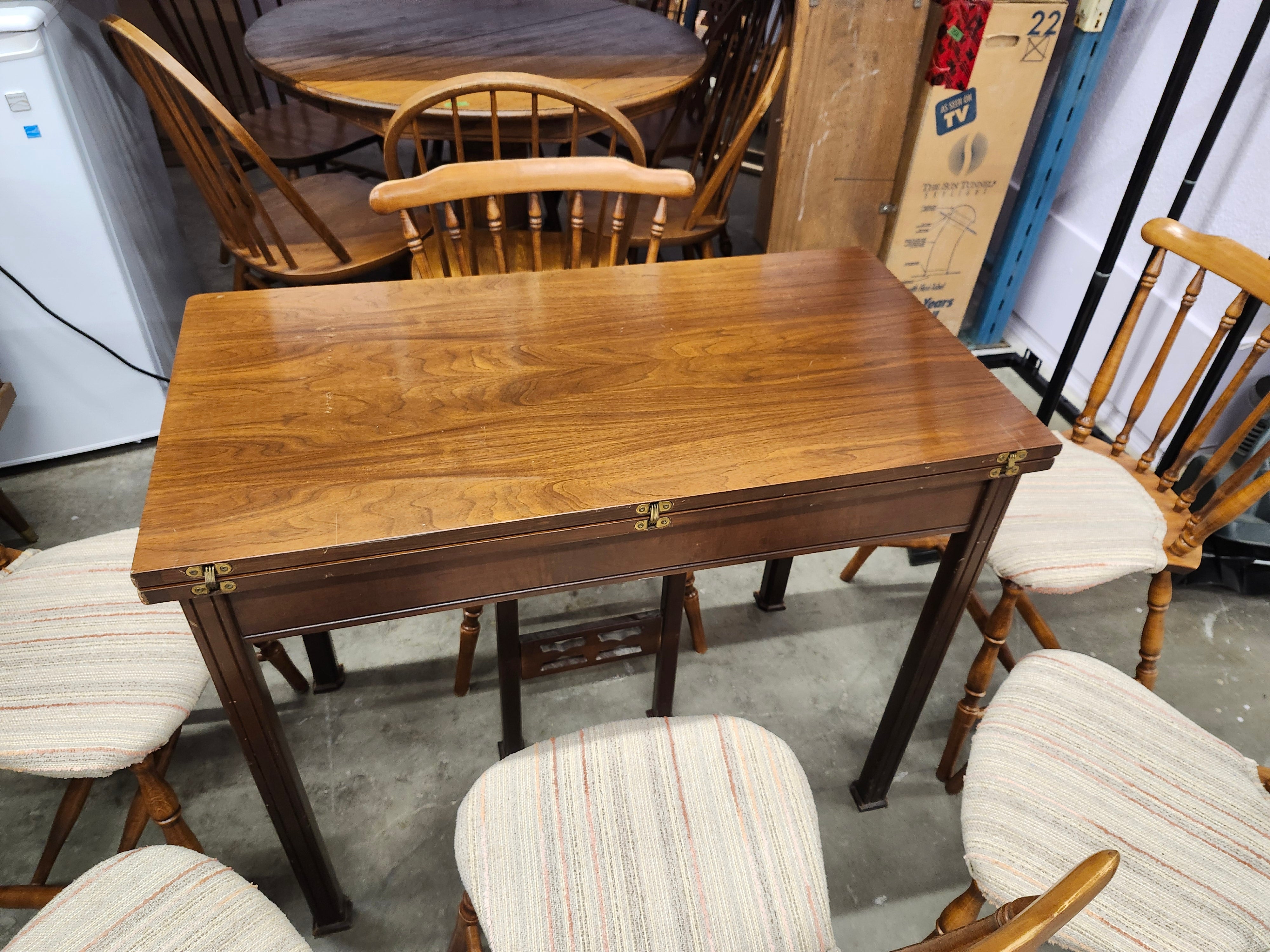Drop fold table