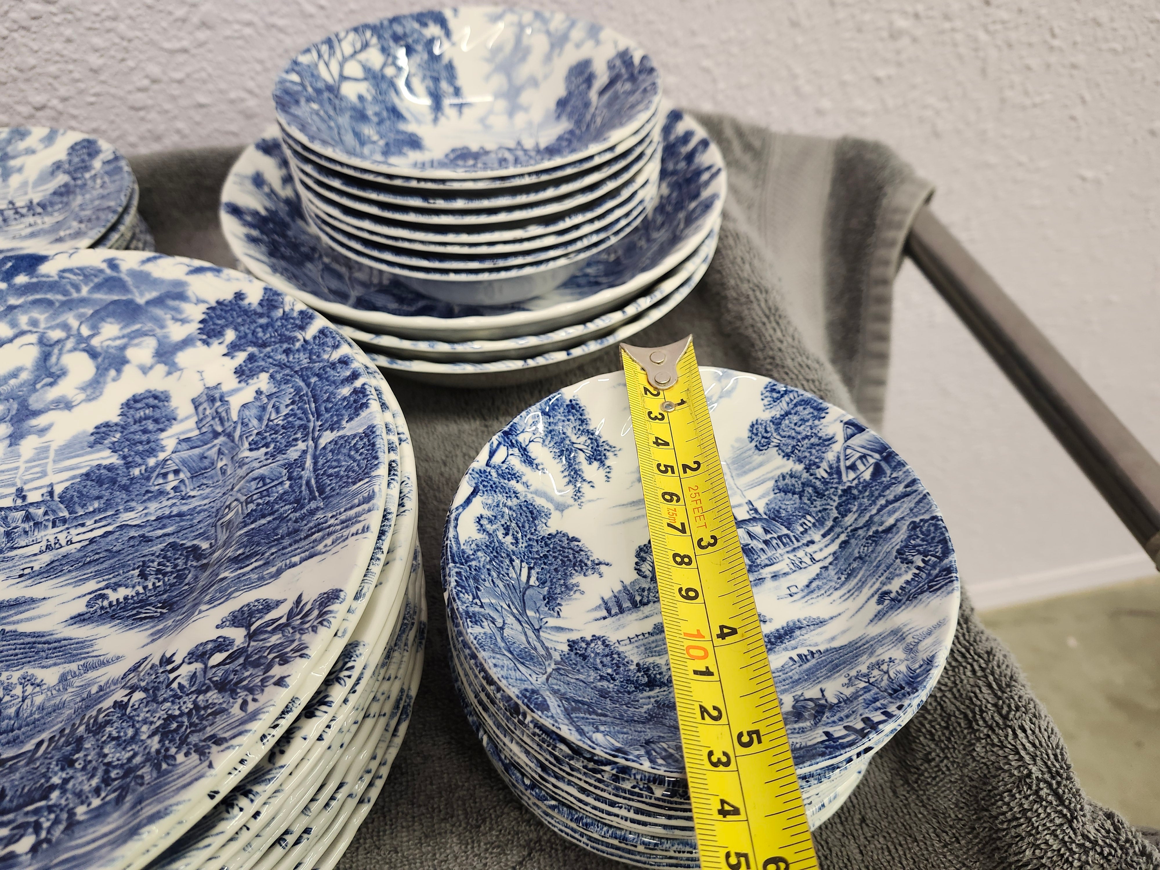 X69 pieces Ridgway meadowsweet China set
