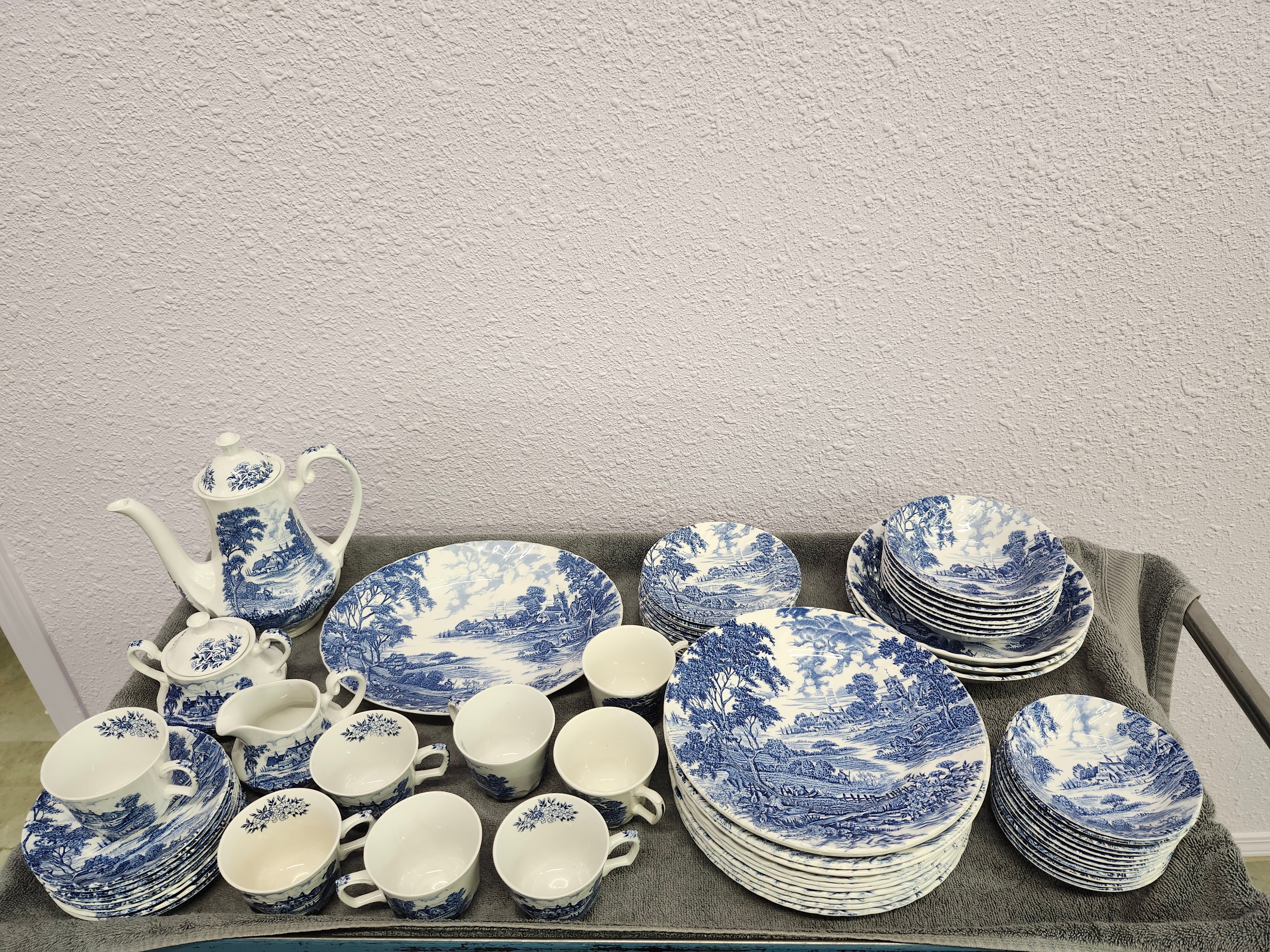X69 pieces Ridgway meadowsweet China set
