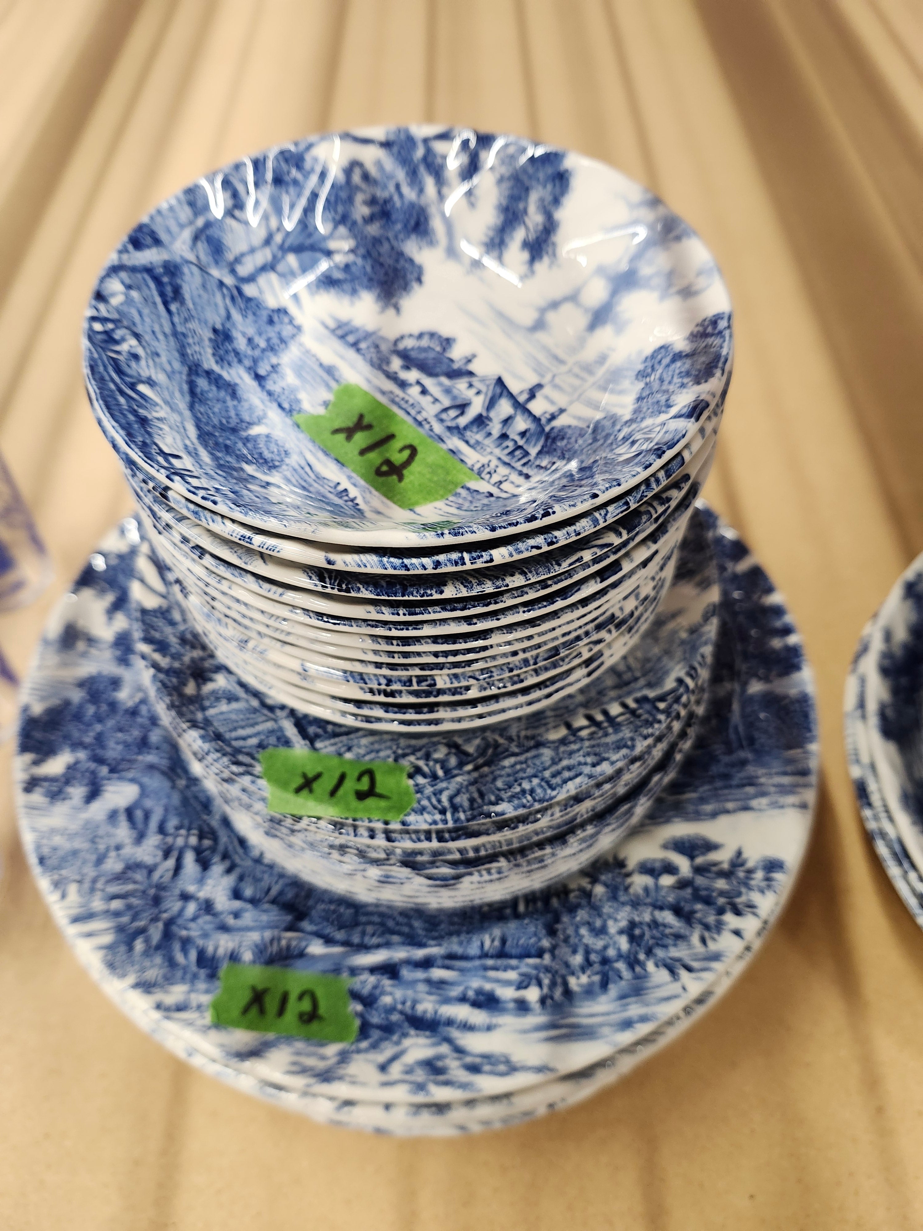 X69 pieces Ridgway meadowsweet China set