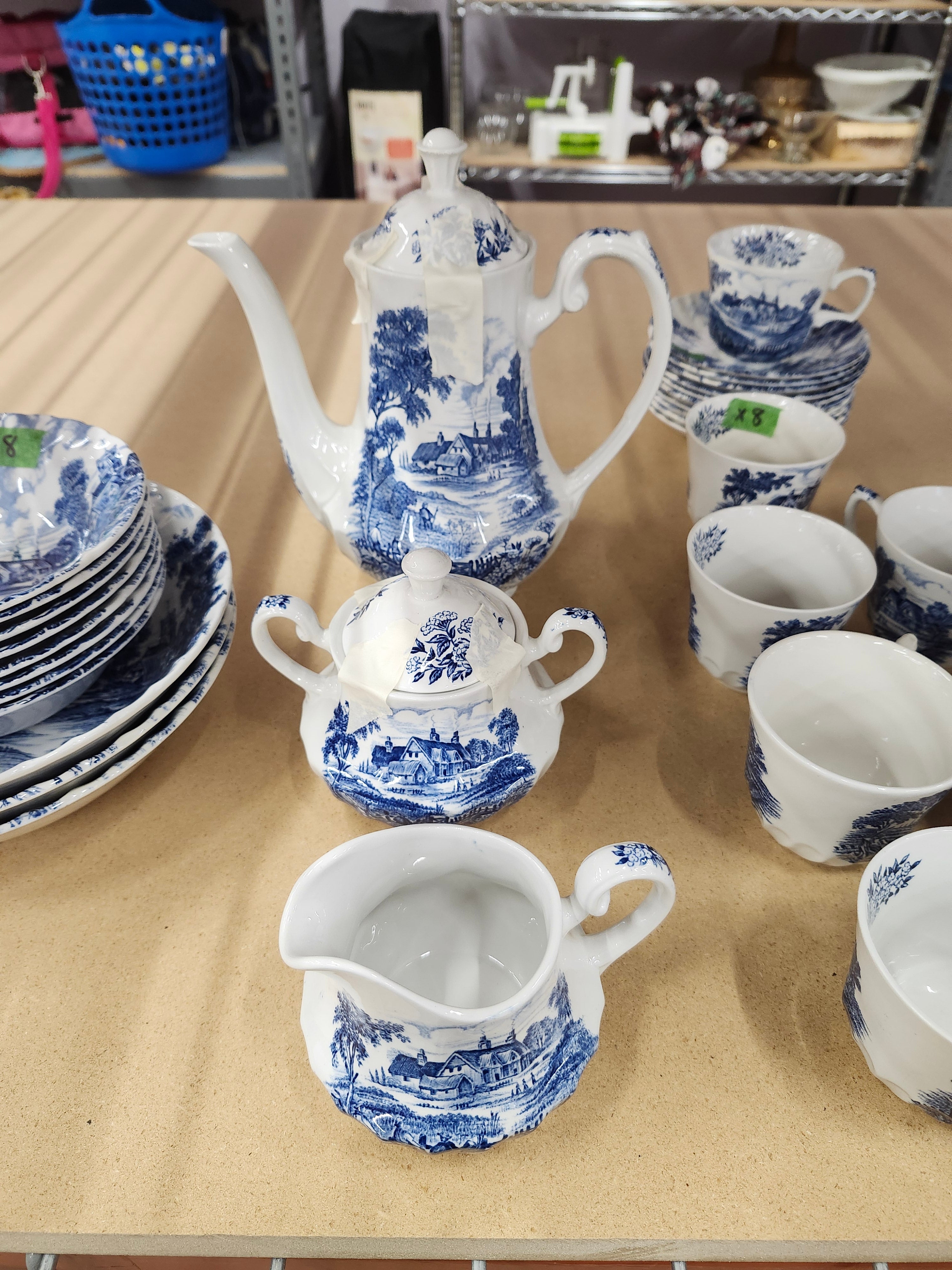 X69 pieces Ridgway meadowsweet China set