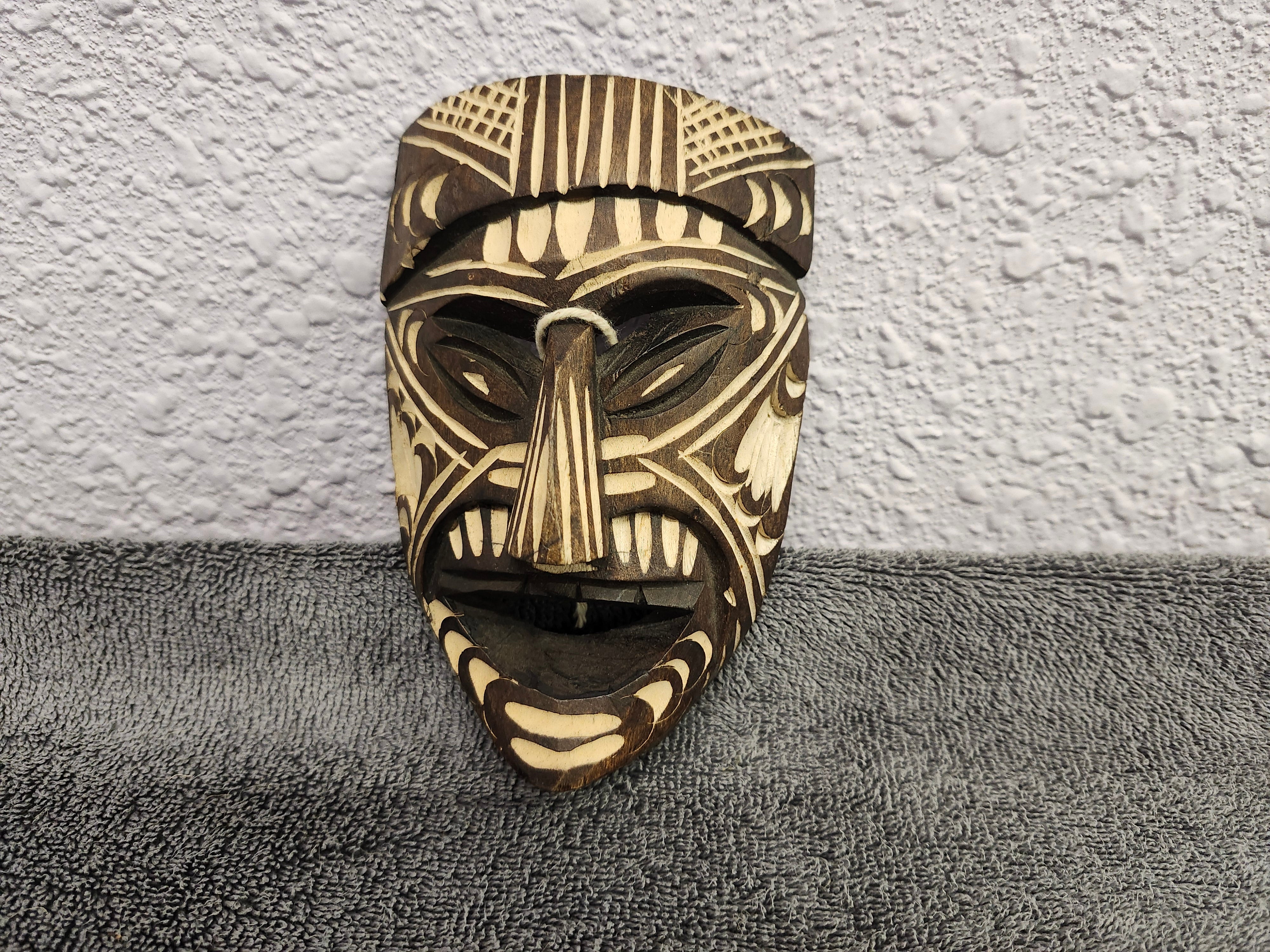 Wall art mask