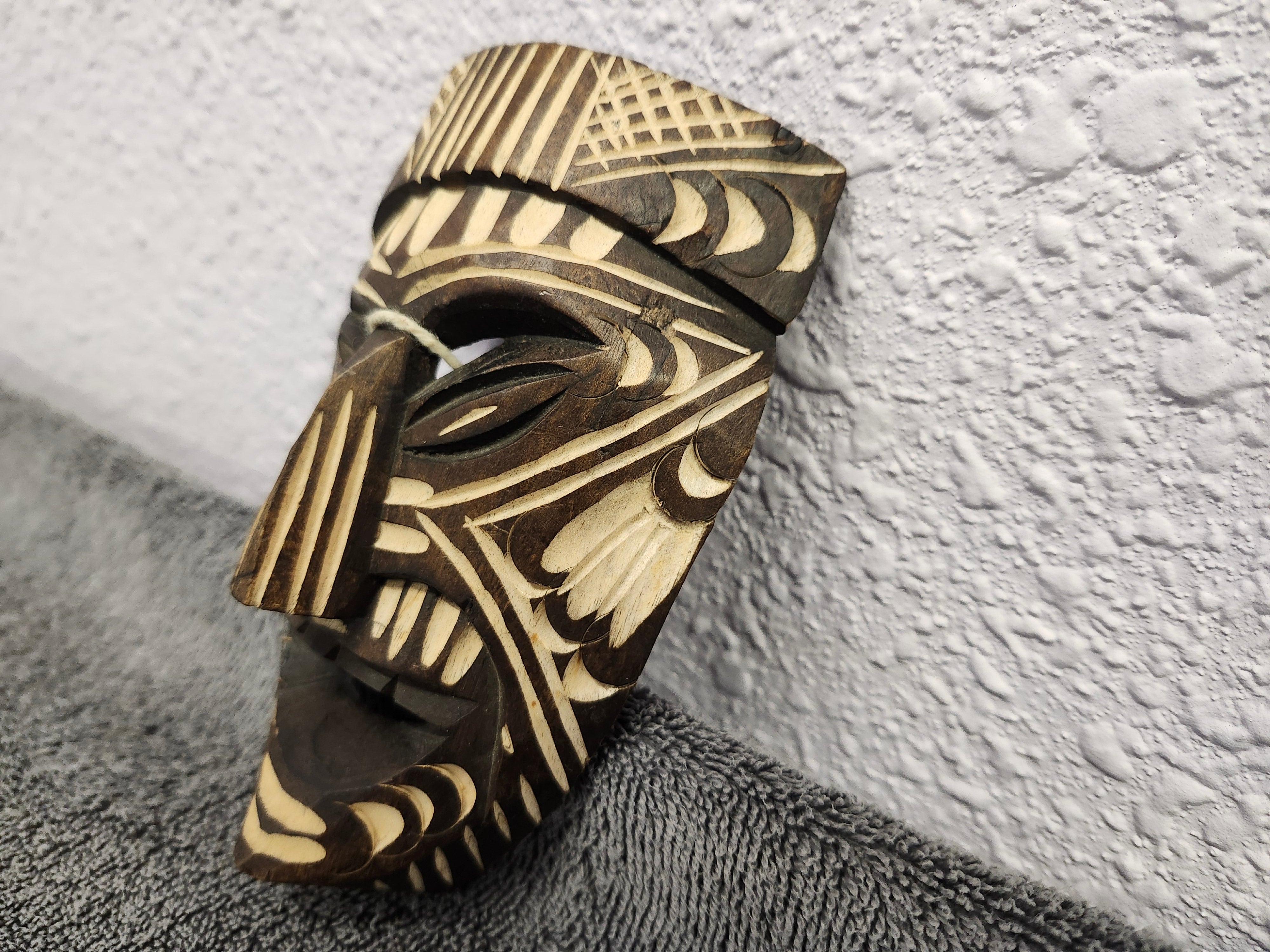 Wall art mask