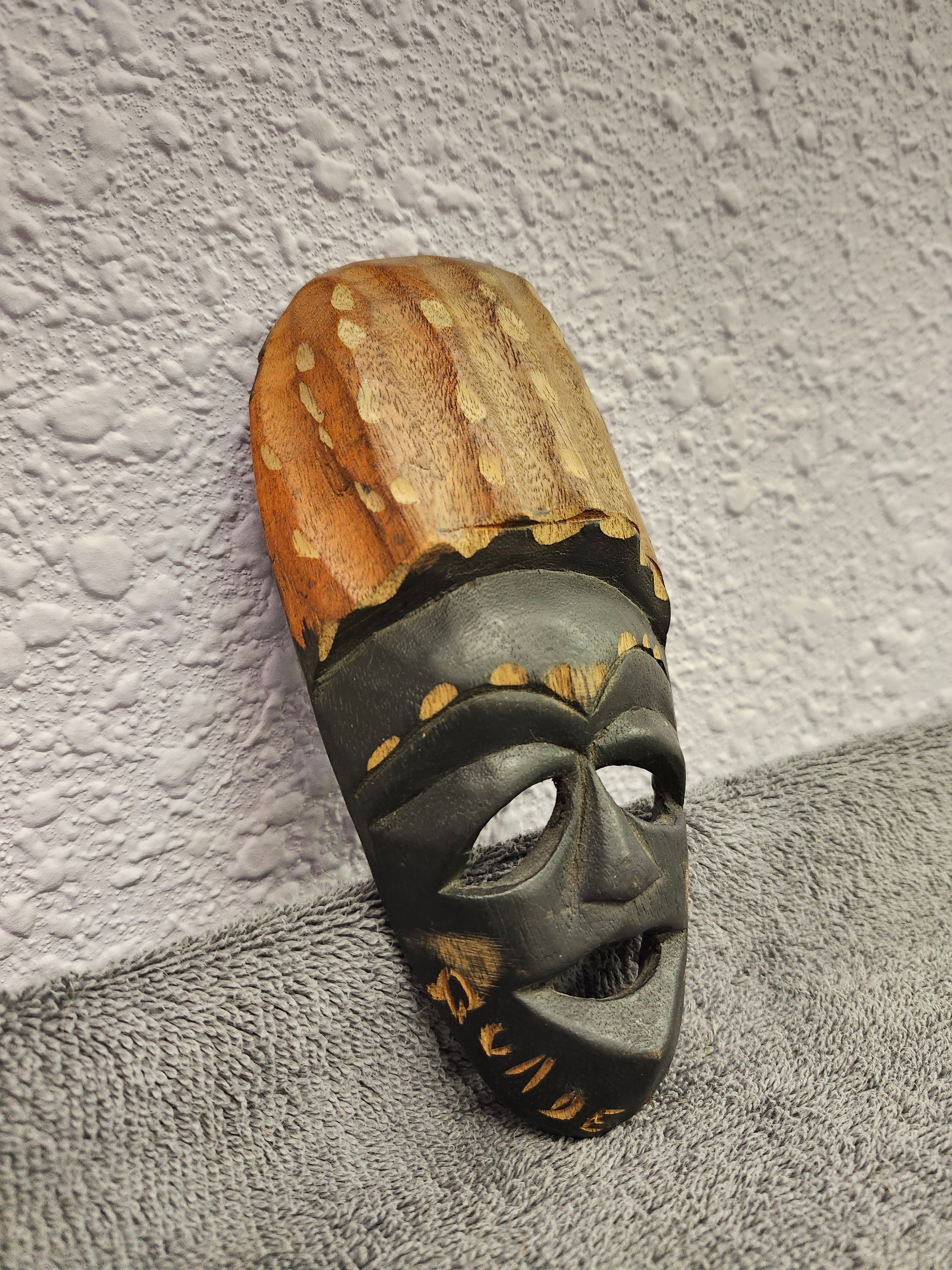 Wall art mask