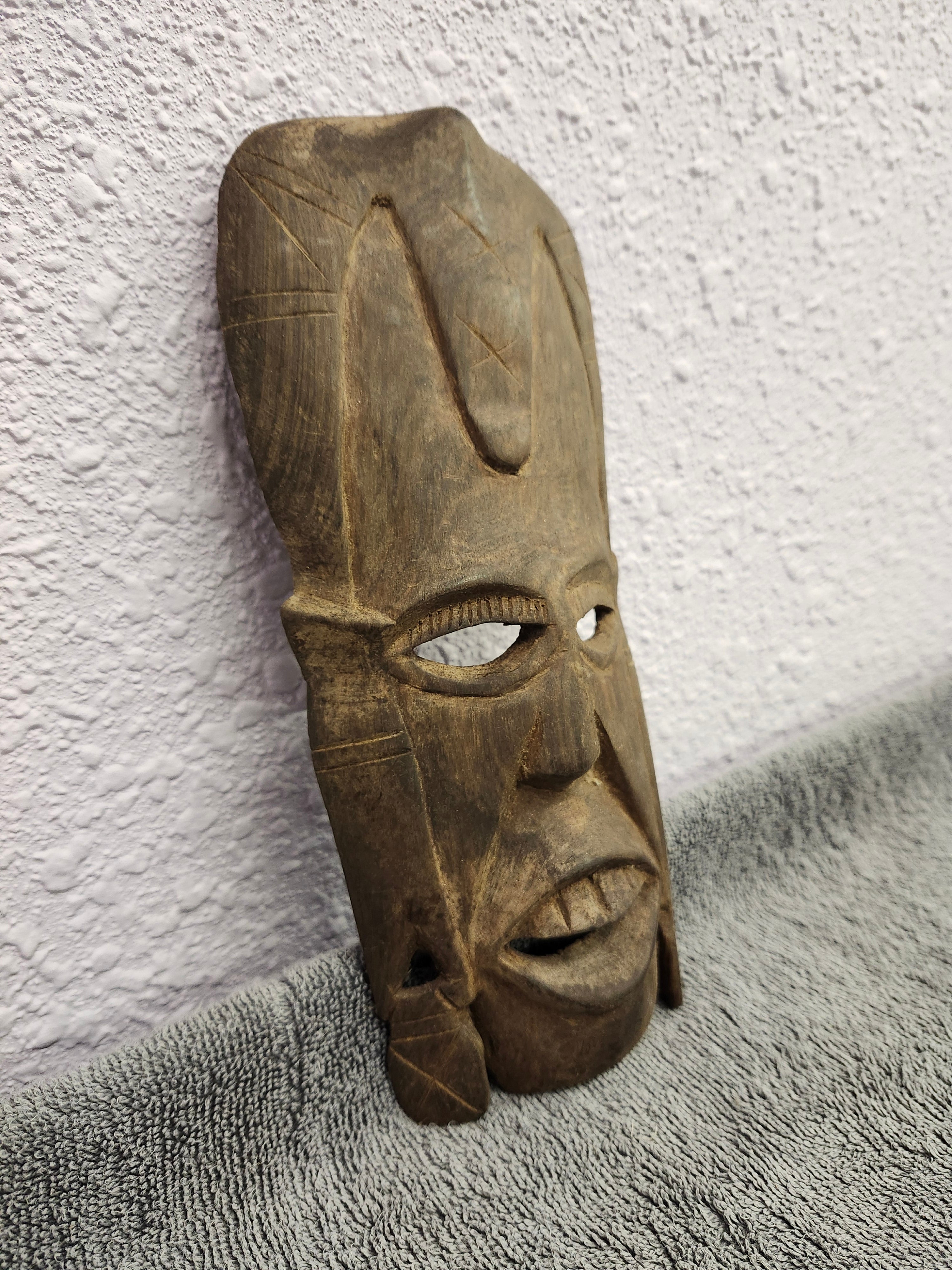 Wall mask