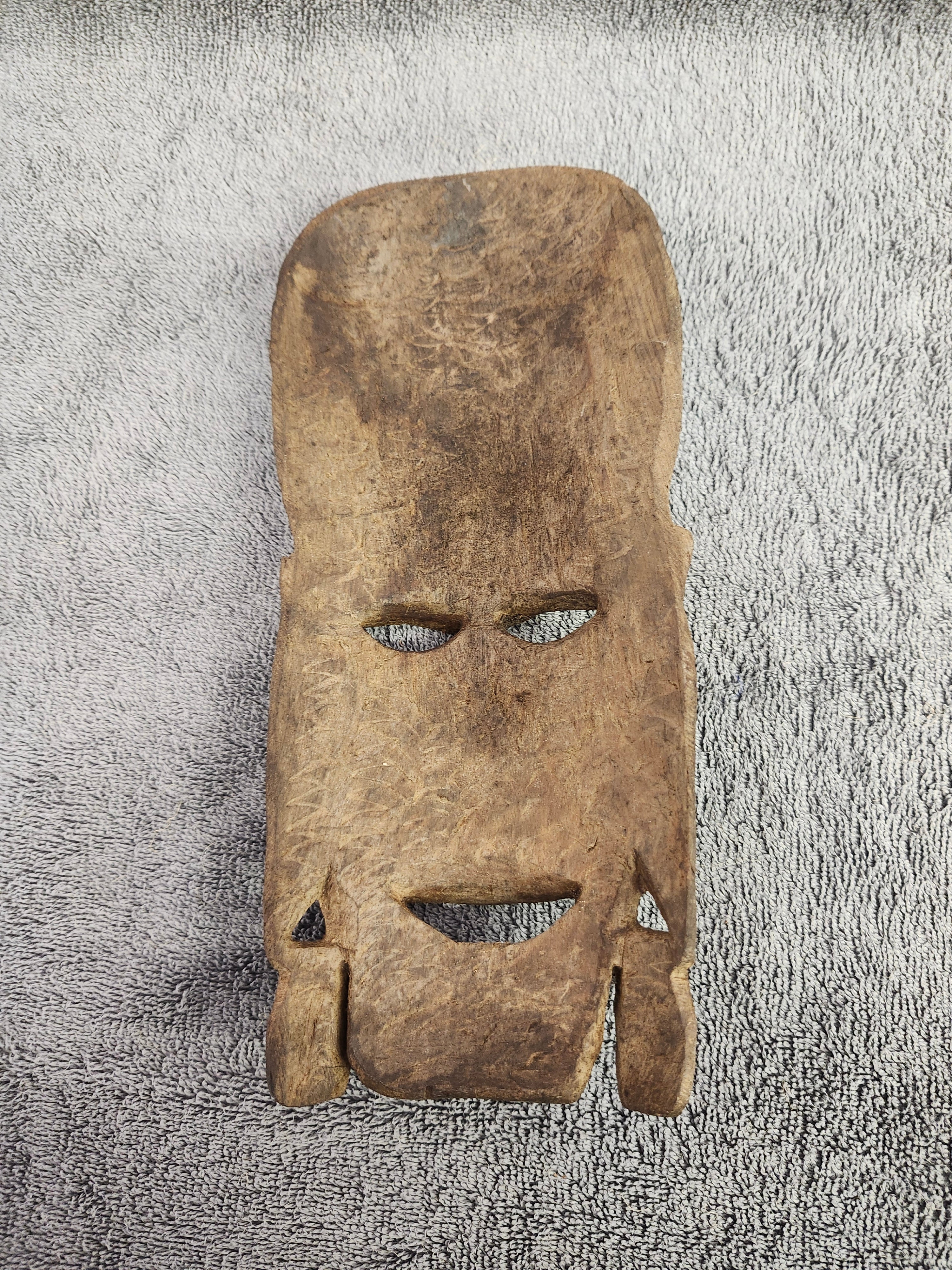 Wall mask