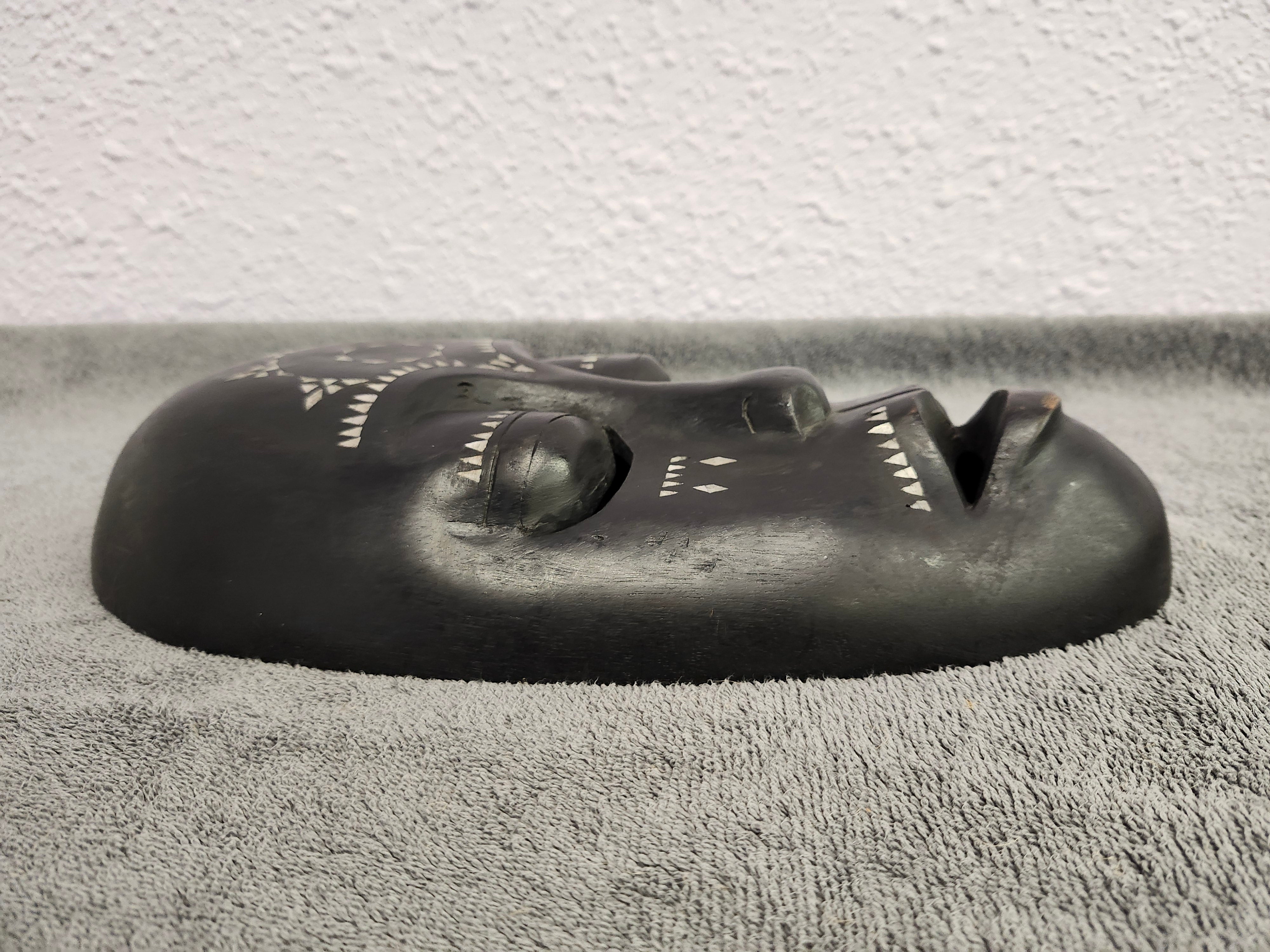 Wall art mask