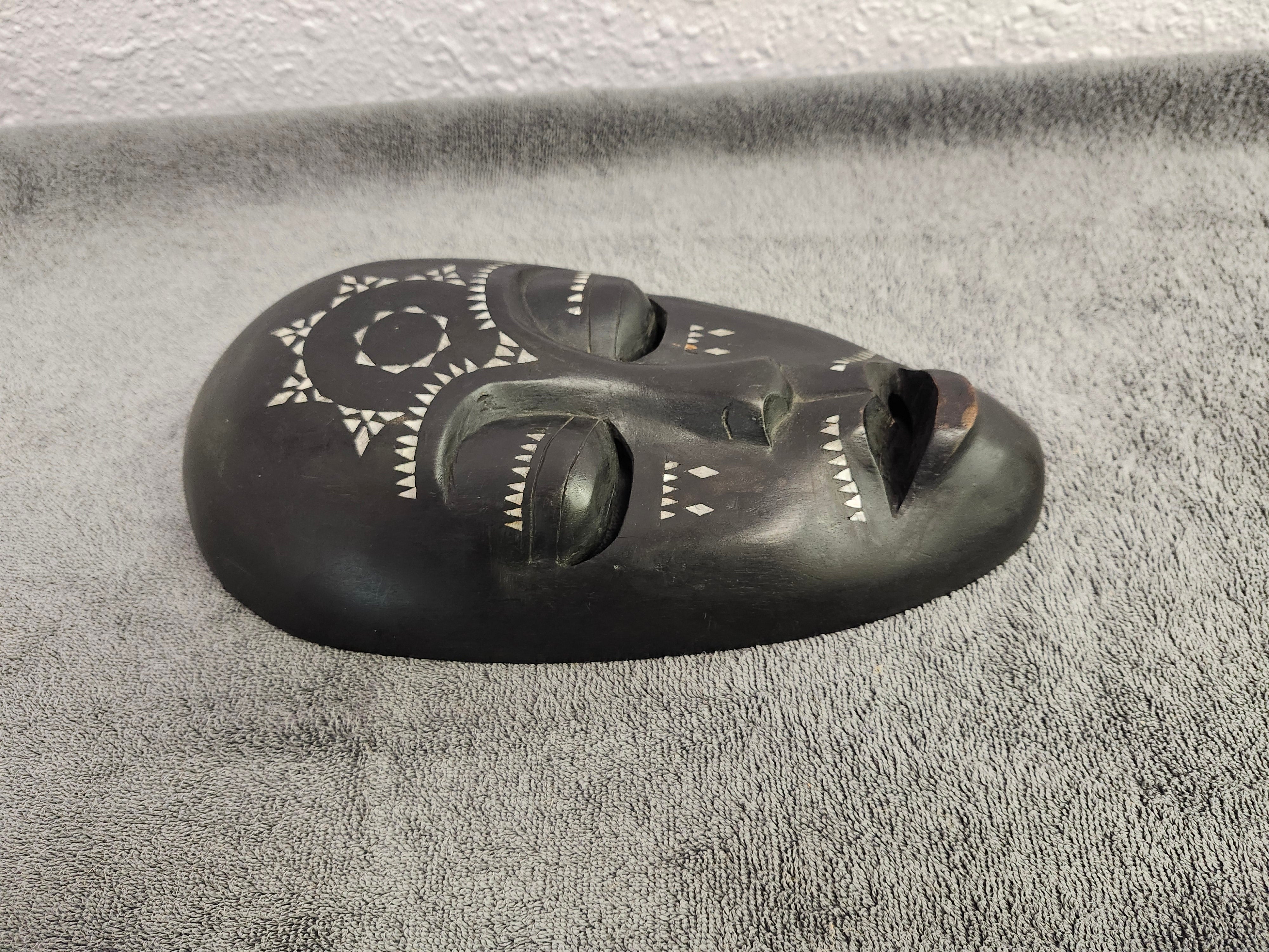 Wall art mask