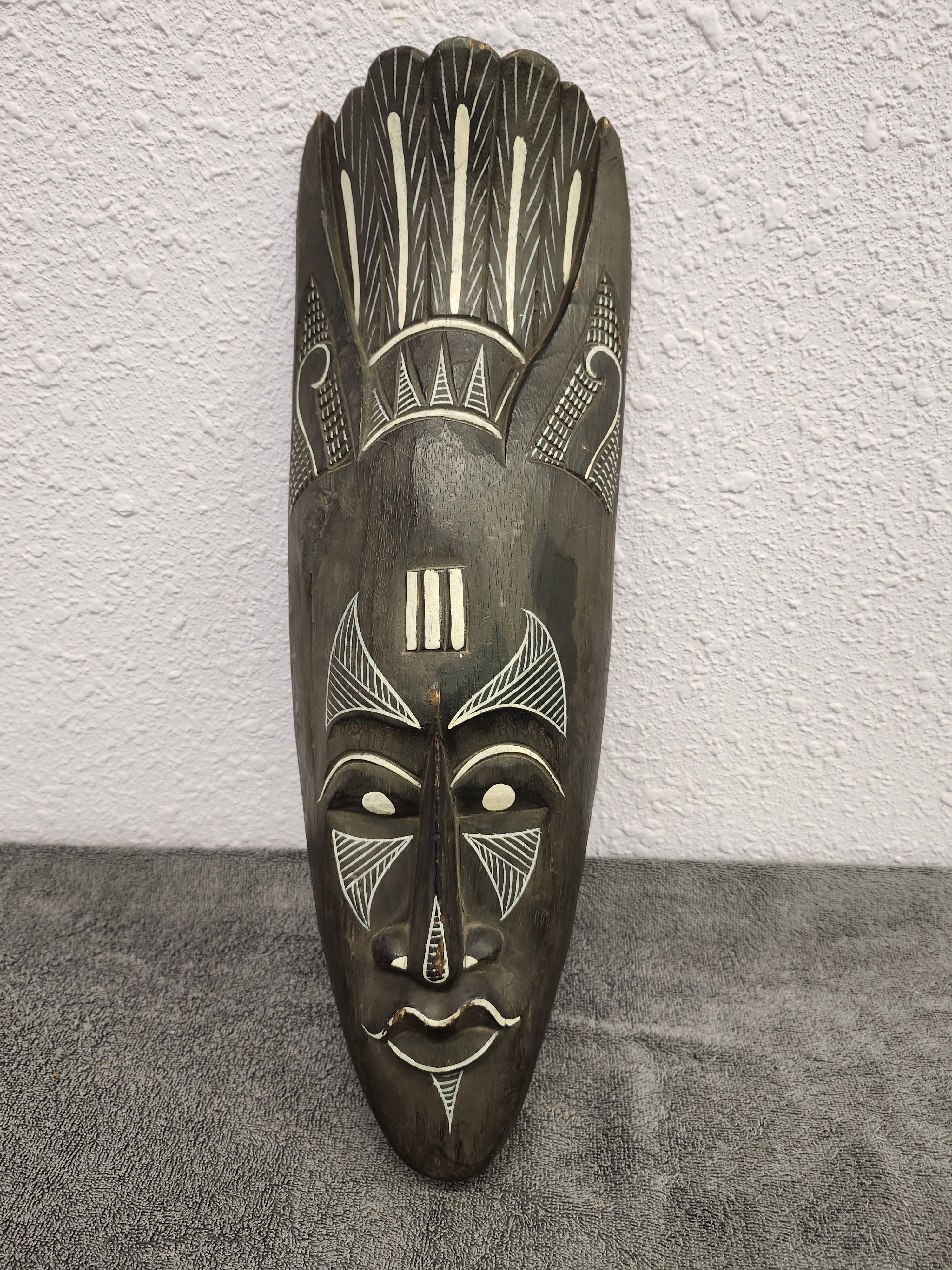 Large mask Wall art