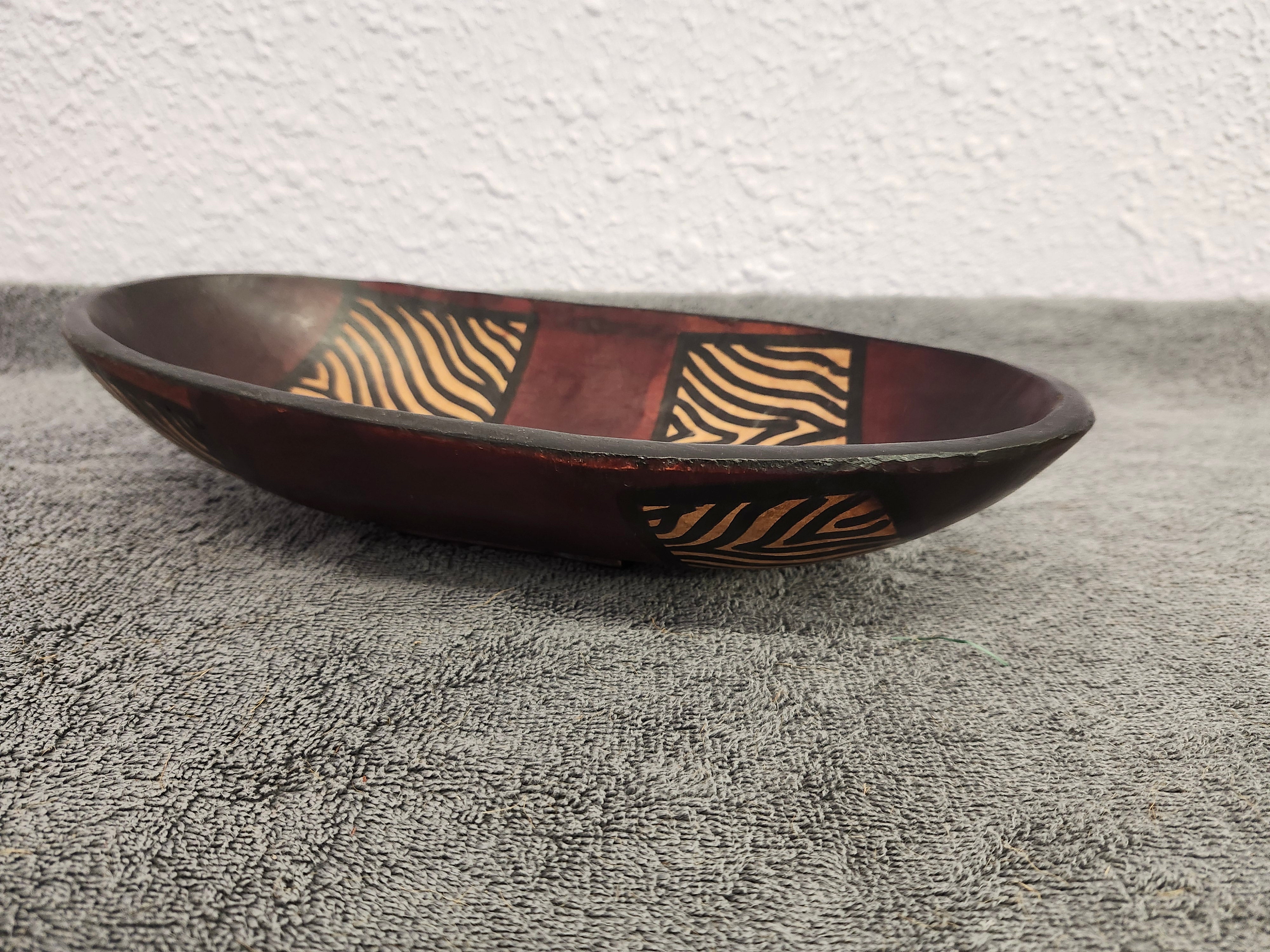Decorative accent wood bowl