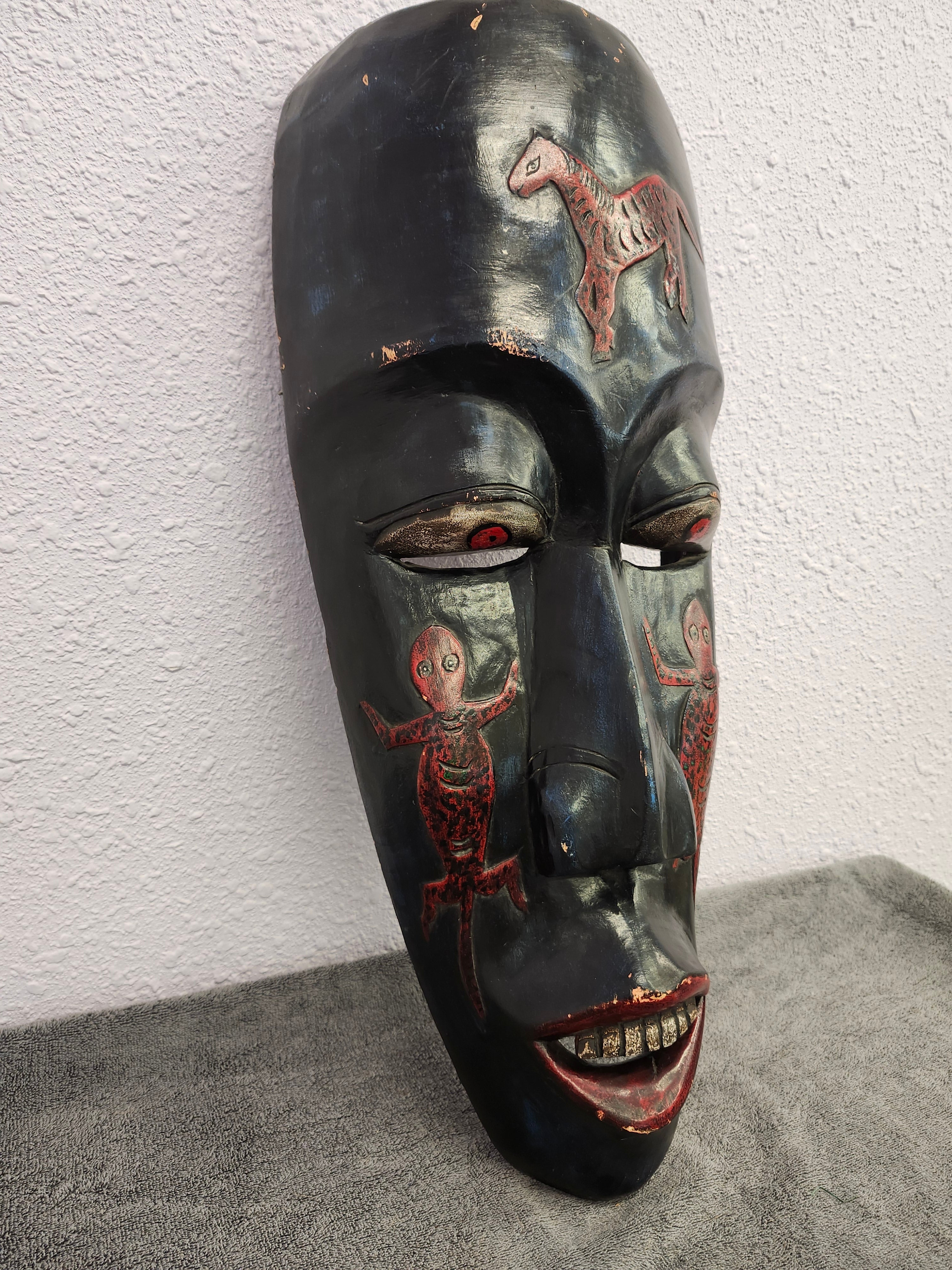 Large wall art mask