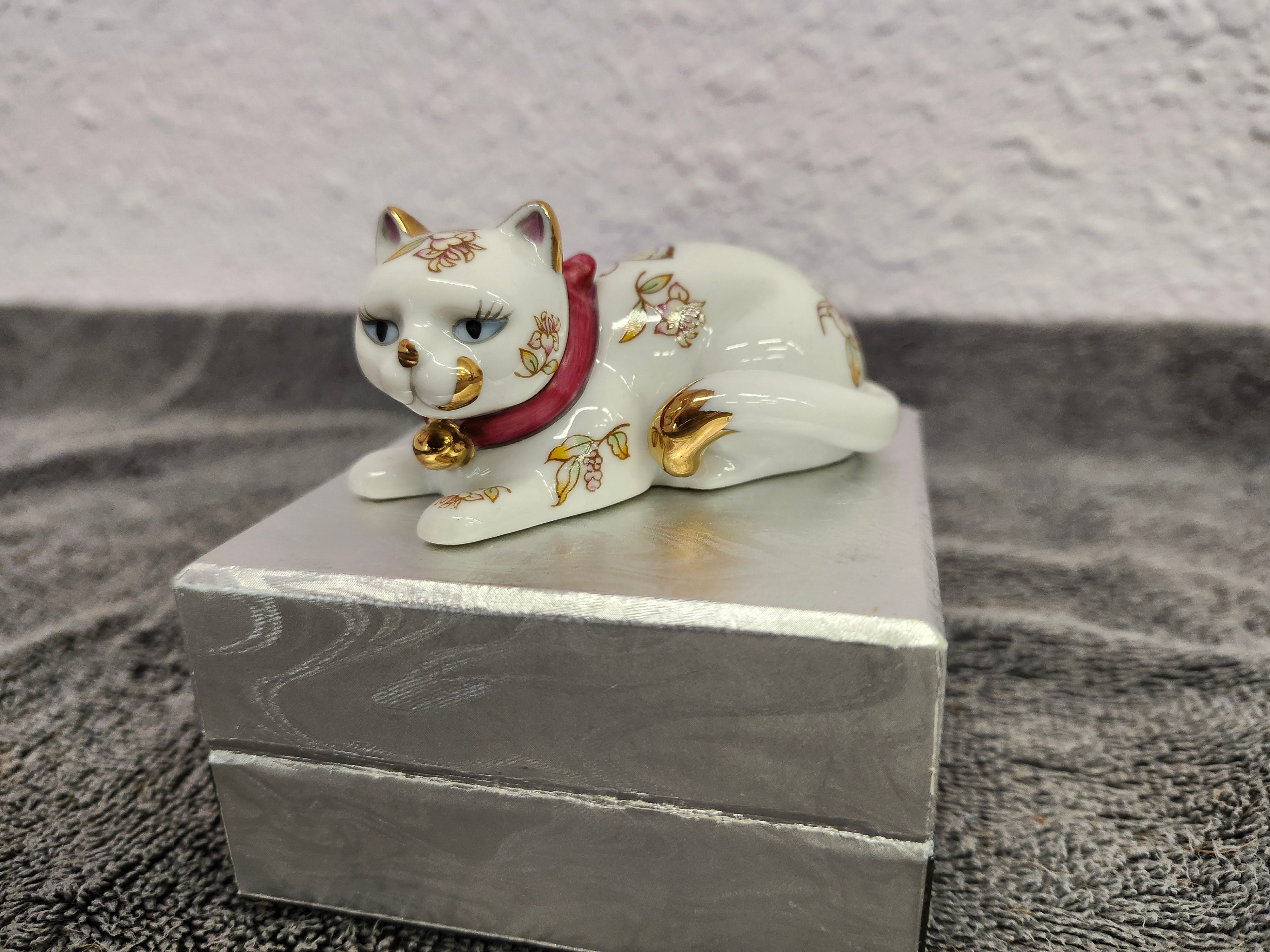 Franklin mint collection cat