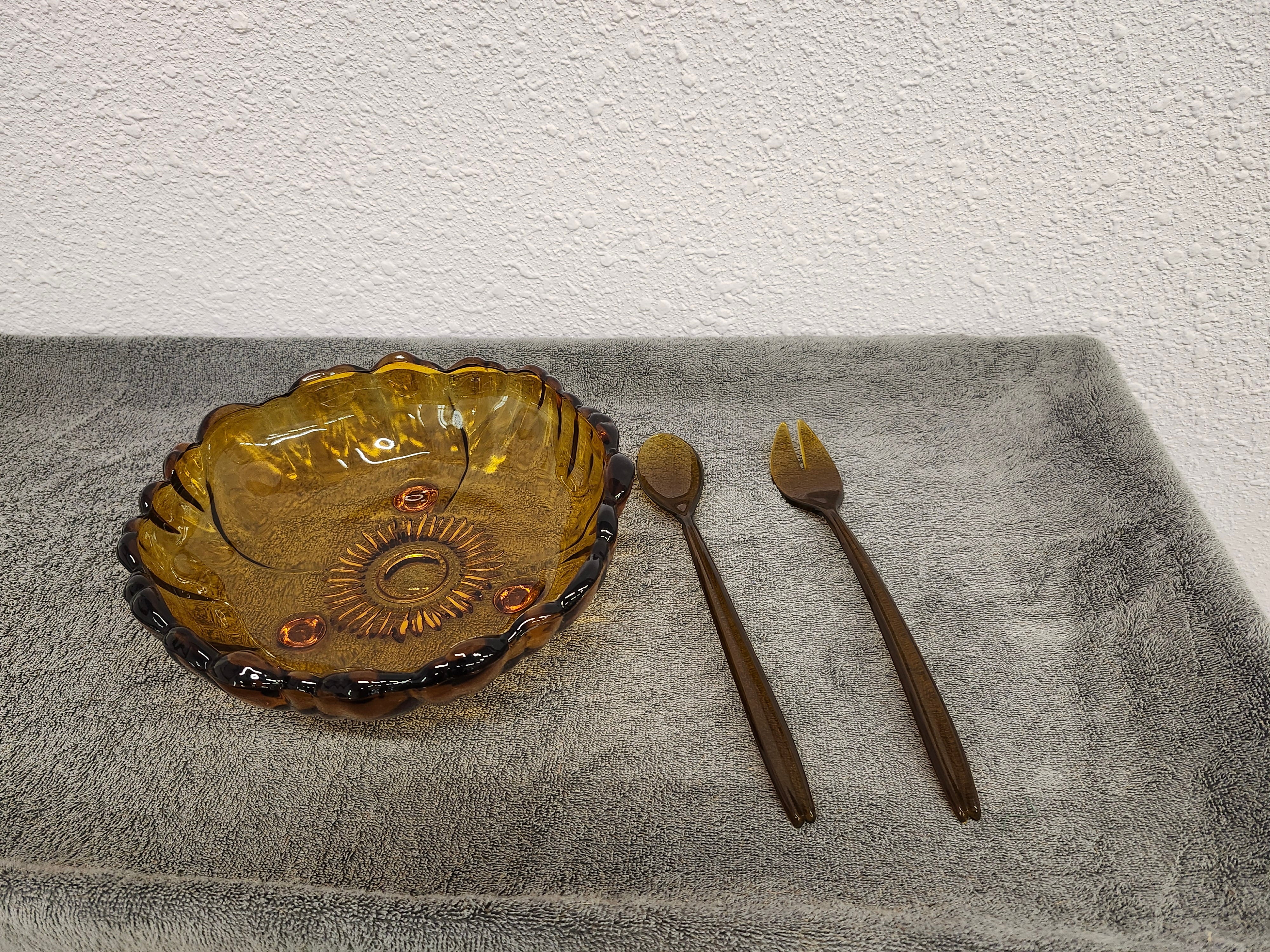 MCM Amber fruit or salad bowl with spoons