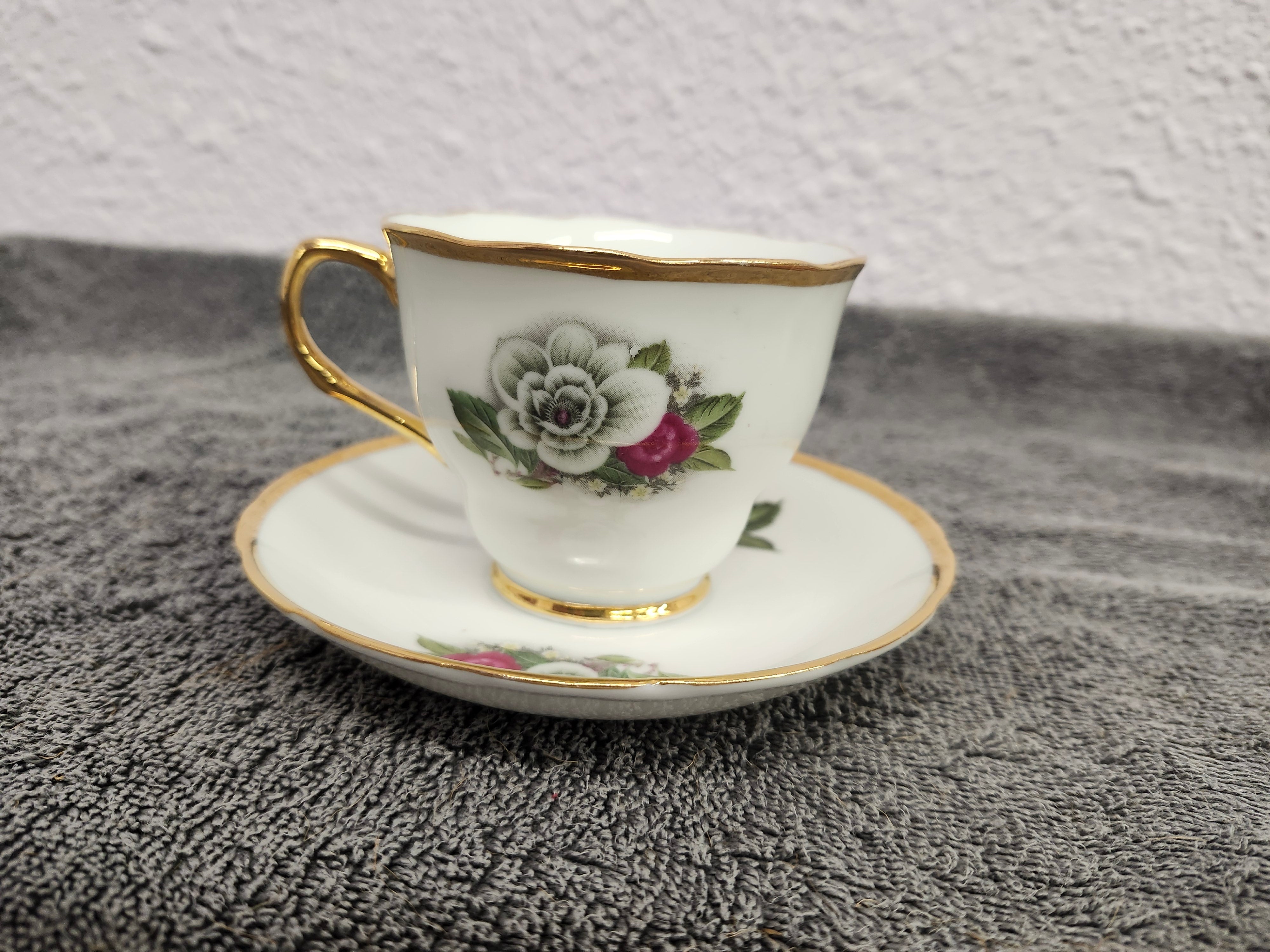 Cup & saucer