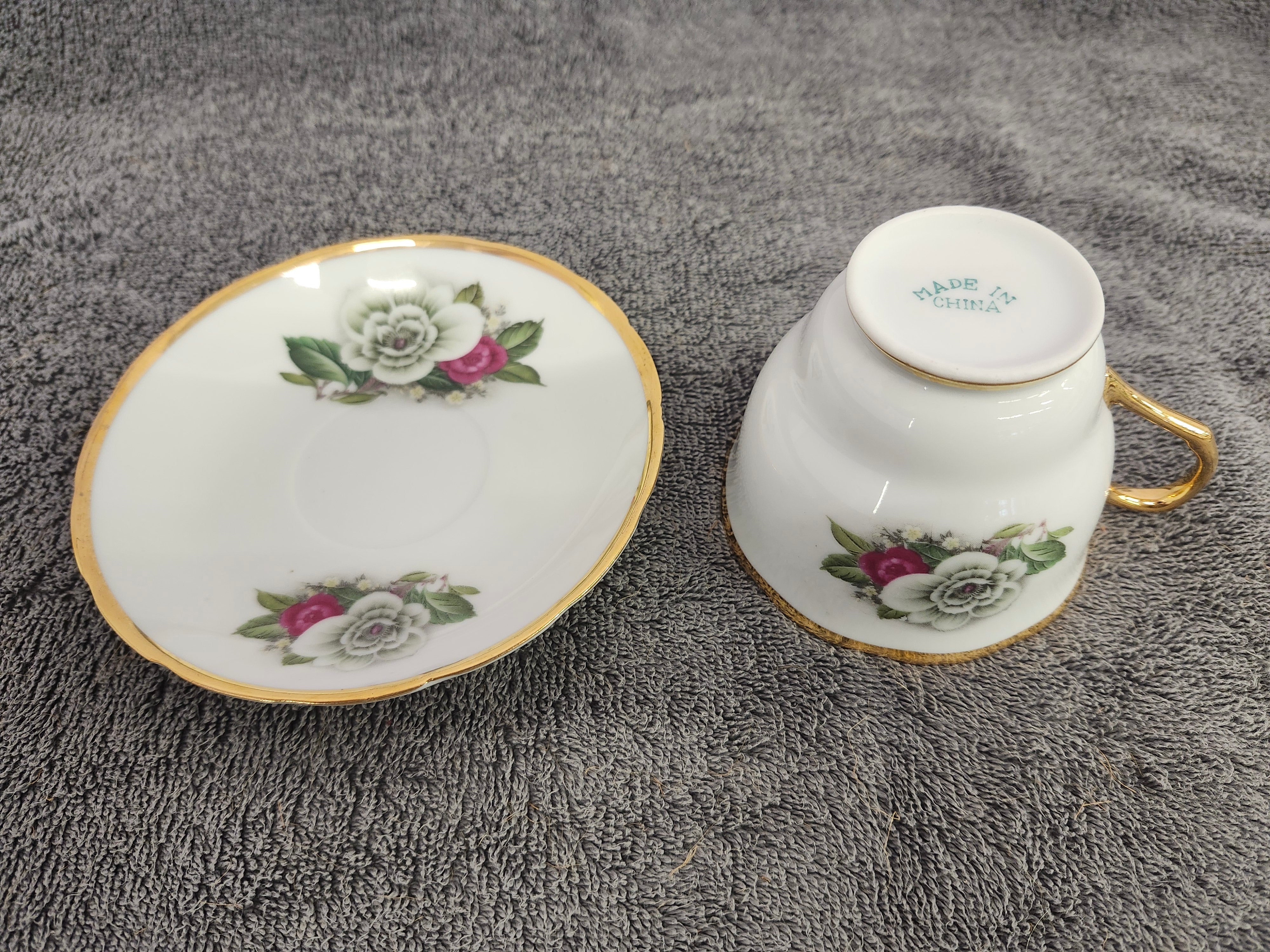 Cup & saucer