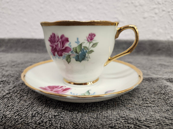 Tea cup & saucer