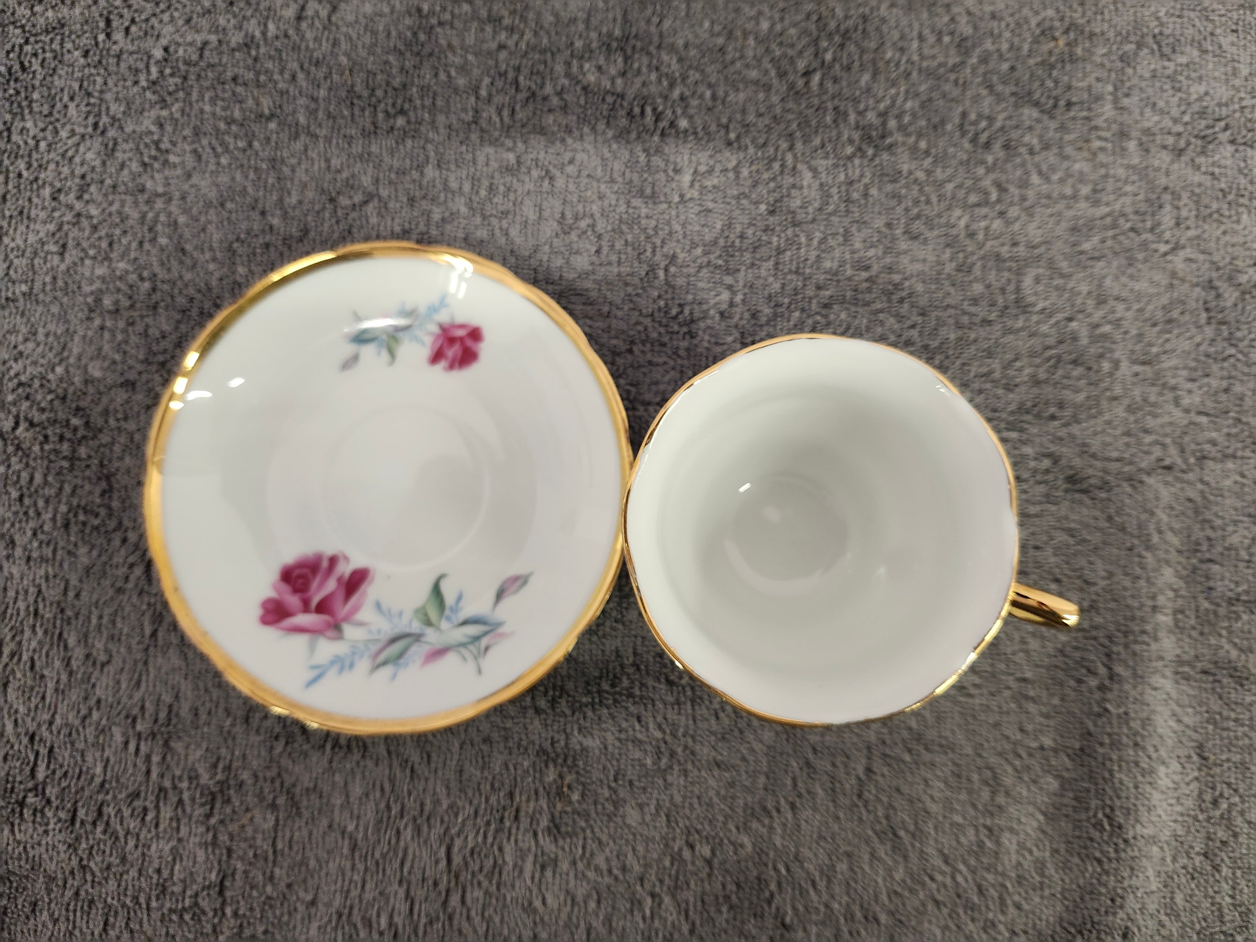 Tea cup & saucer