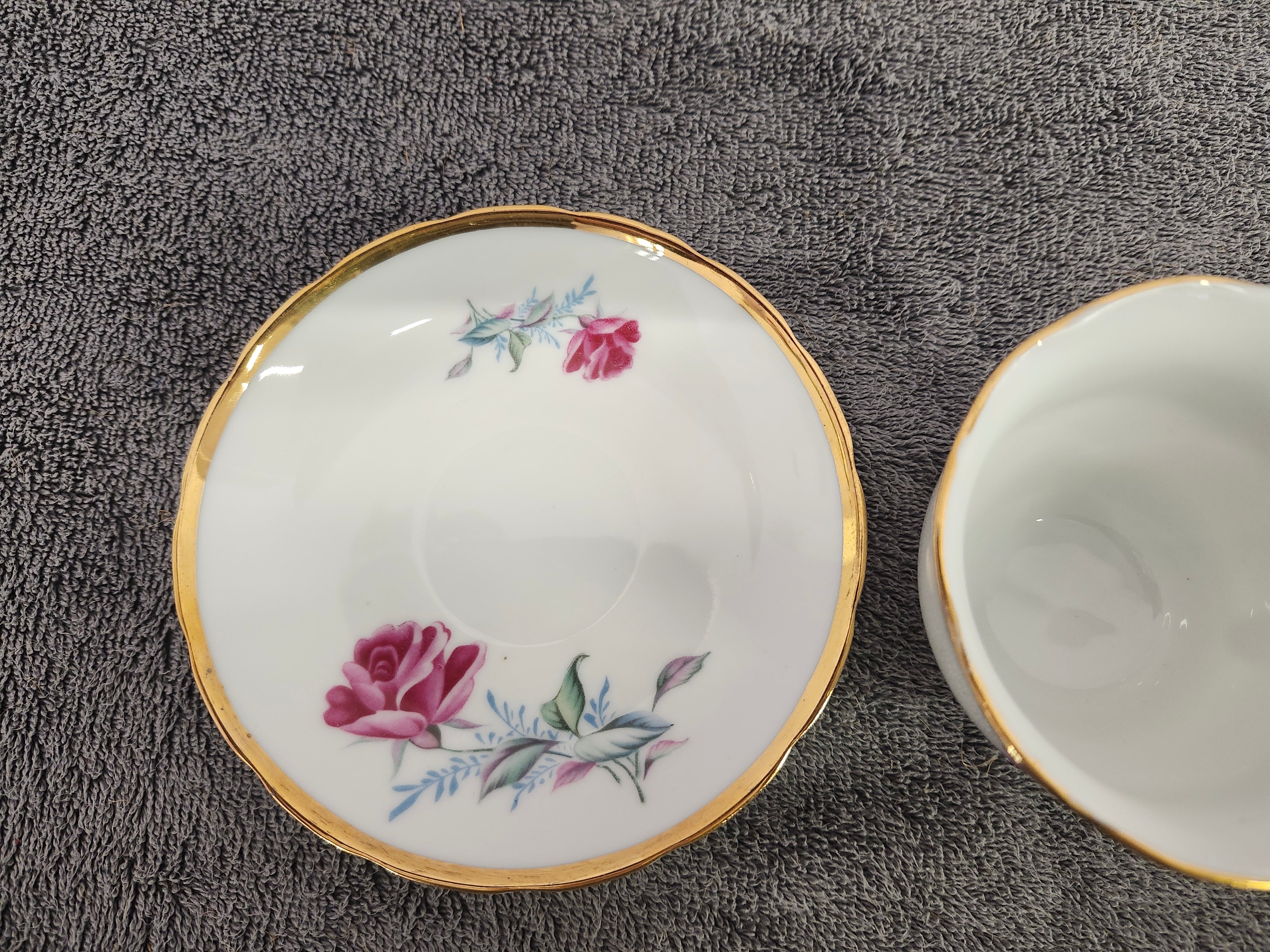 Tea cup & saucer