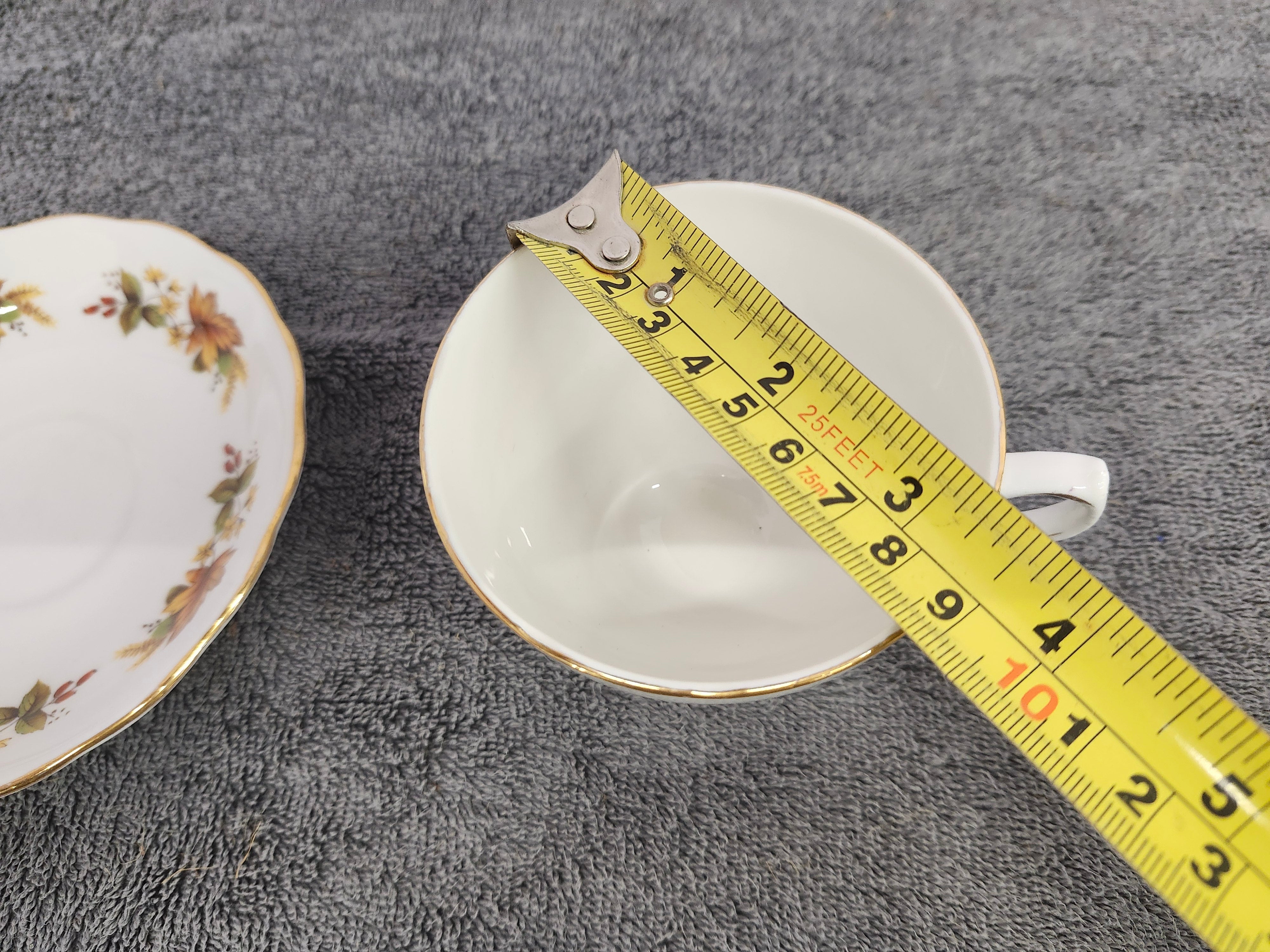 Royal vale 8219 Tea cup & saucer