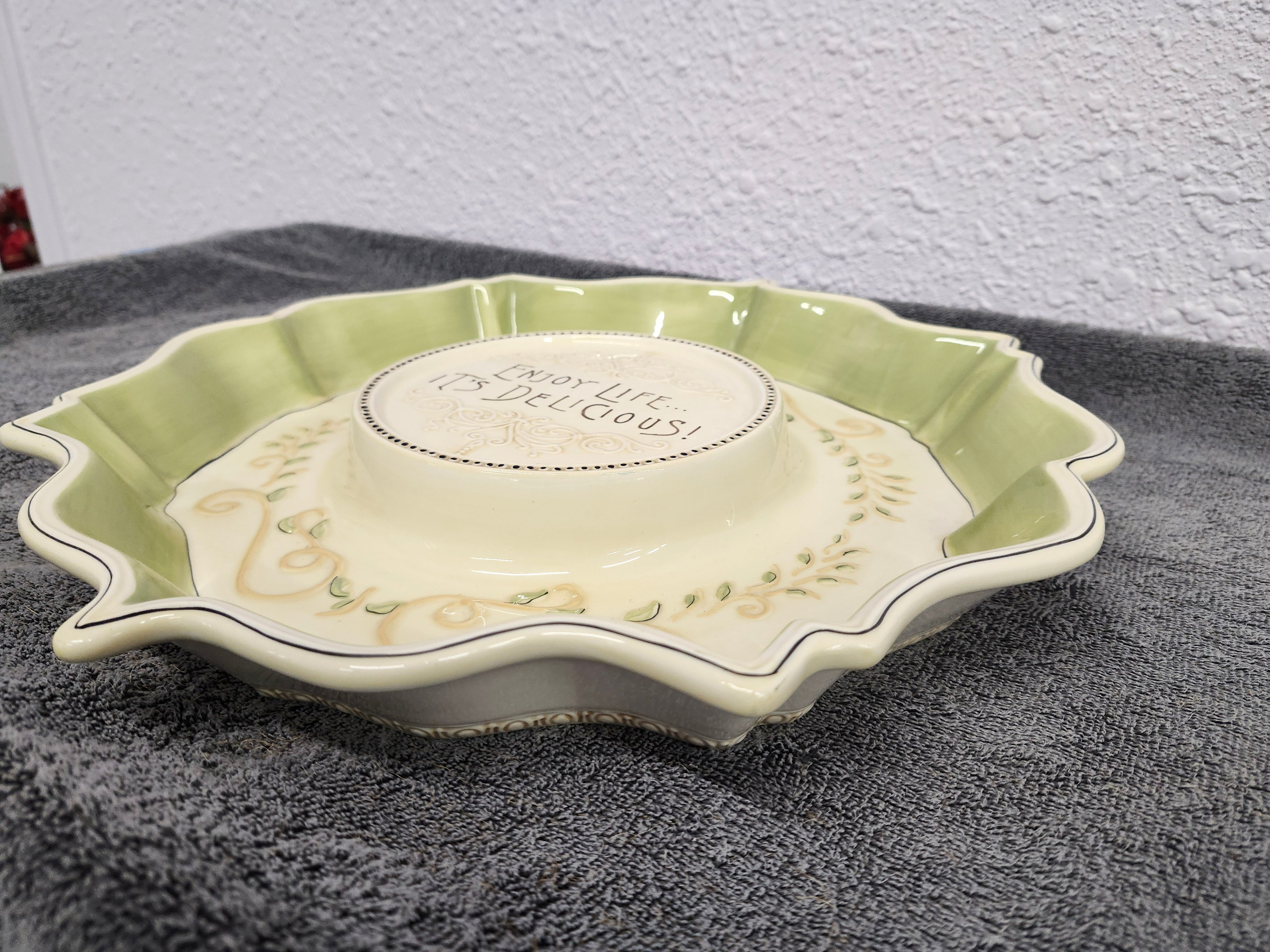 Serving platter