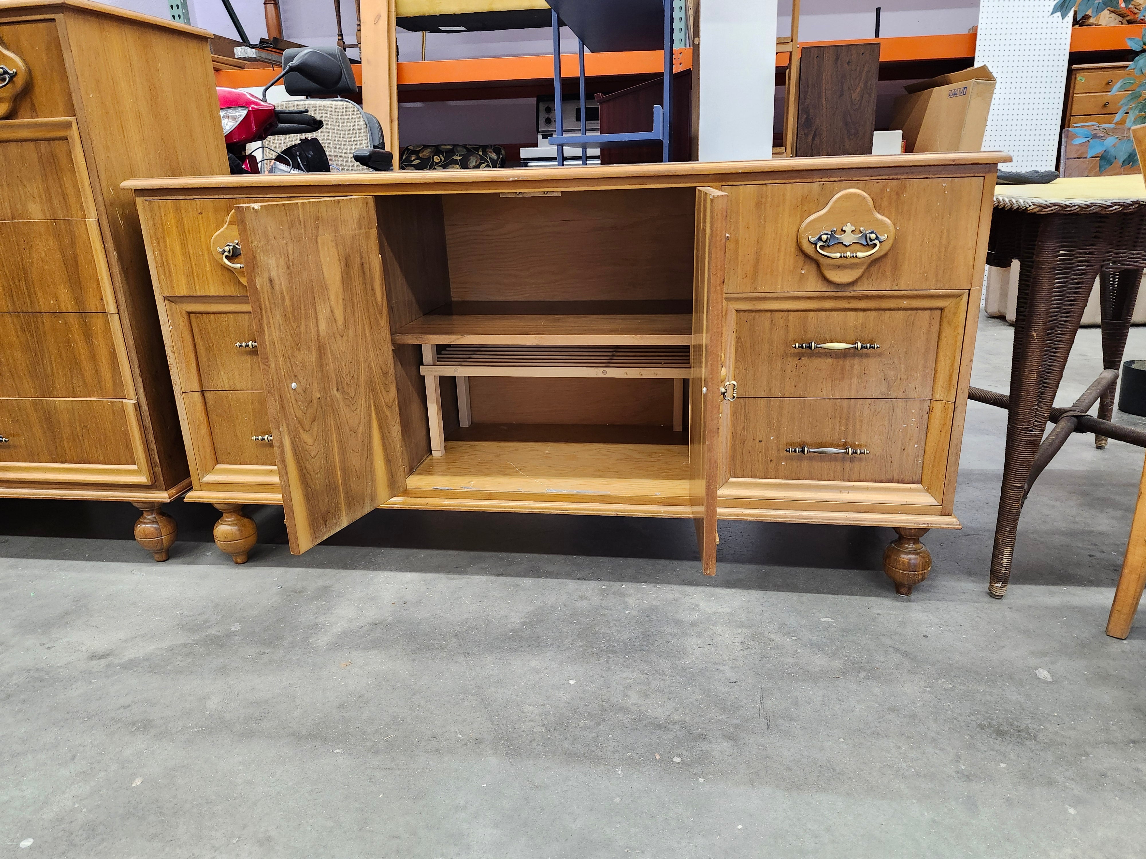 Dresser / buffet