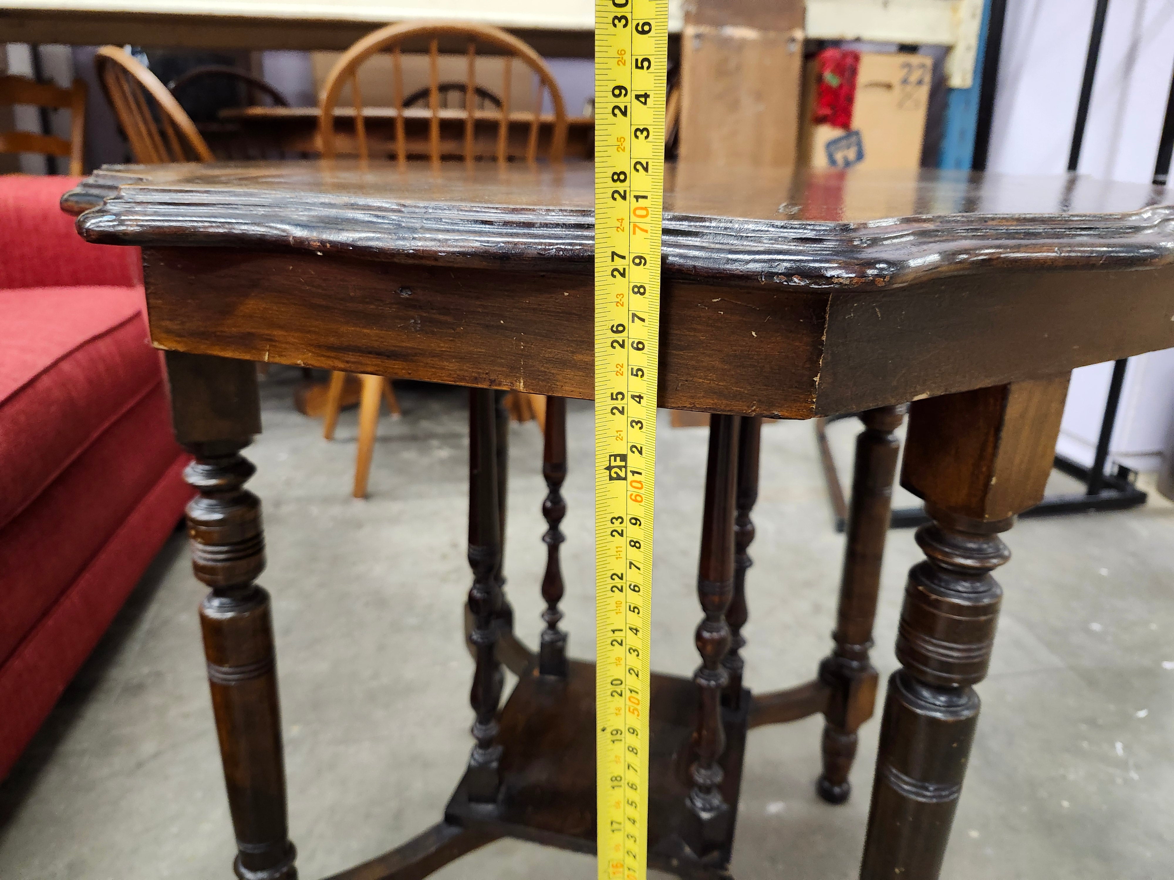 Coffee table/ side table