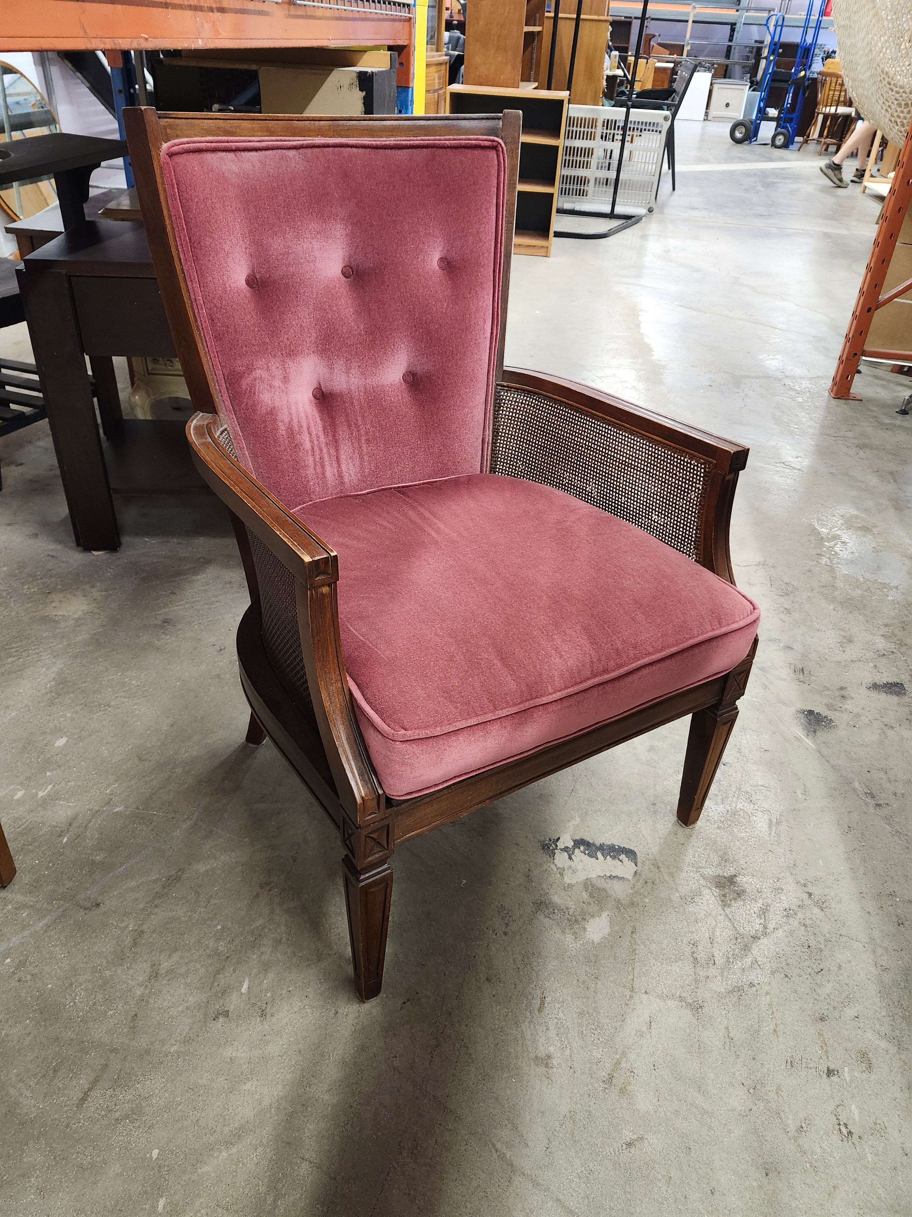 Accent single chair