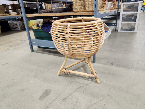 Bamboo plant stand