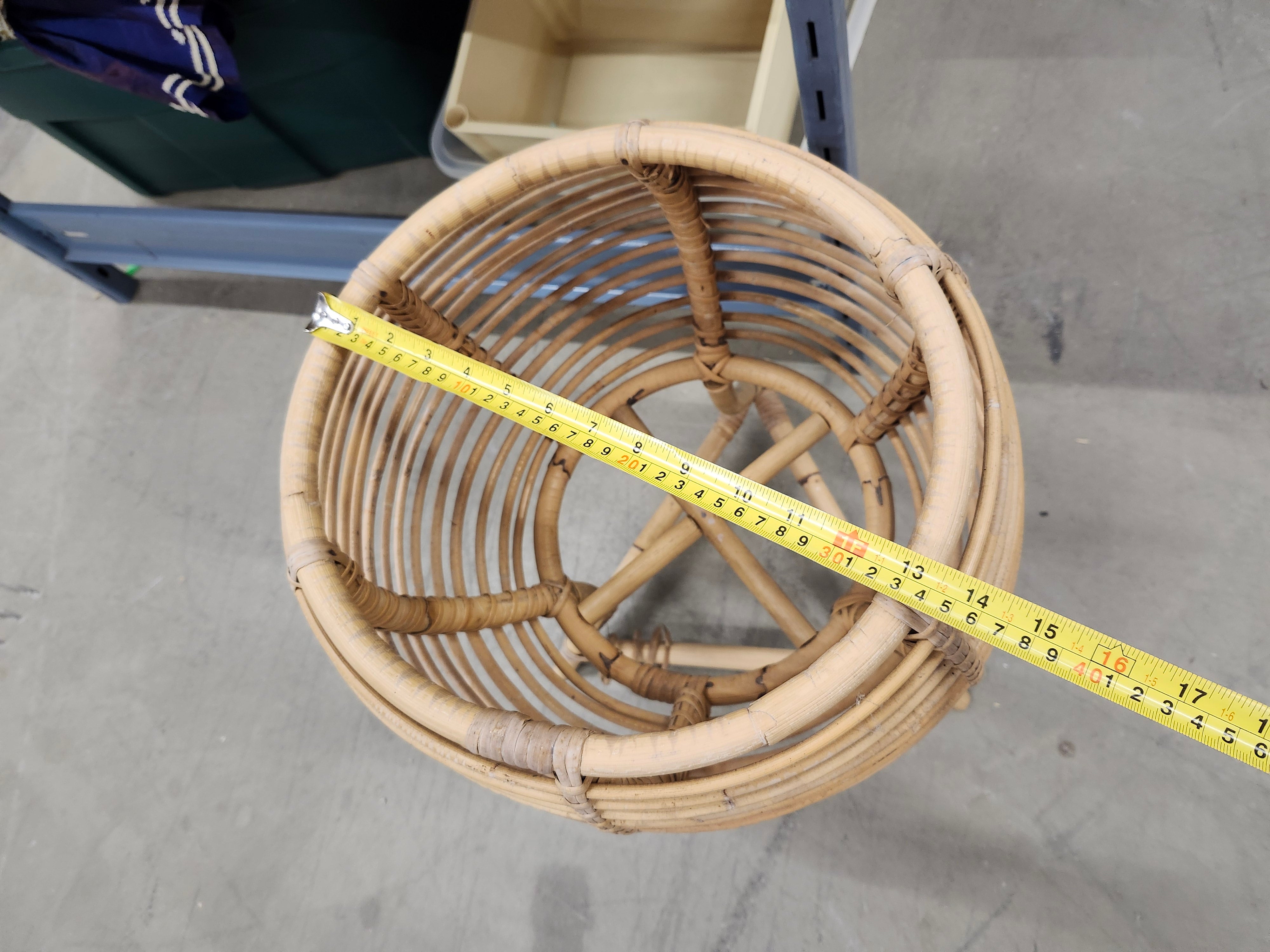 Bamboo plant stand