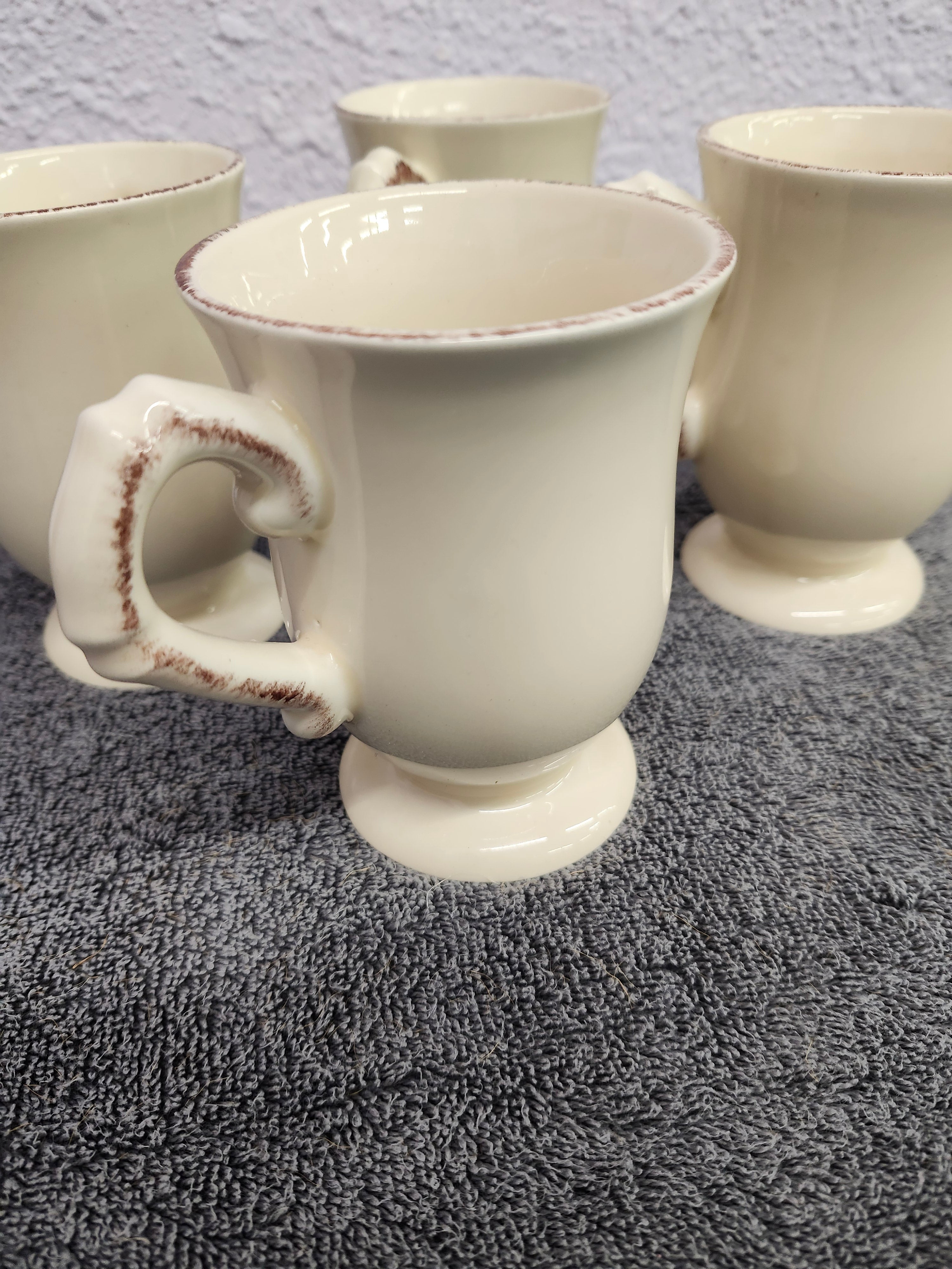 X4 mugs made in Portugal