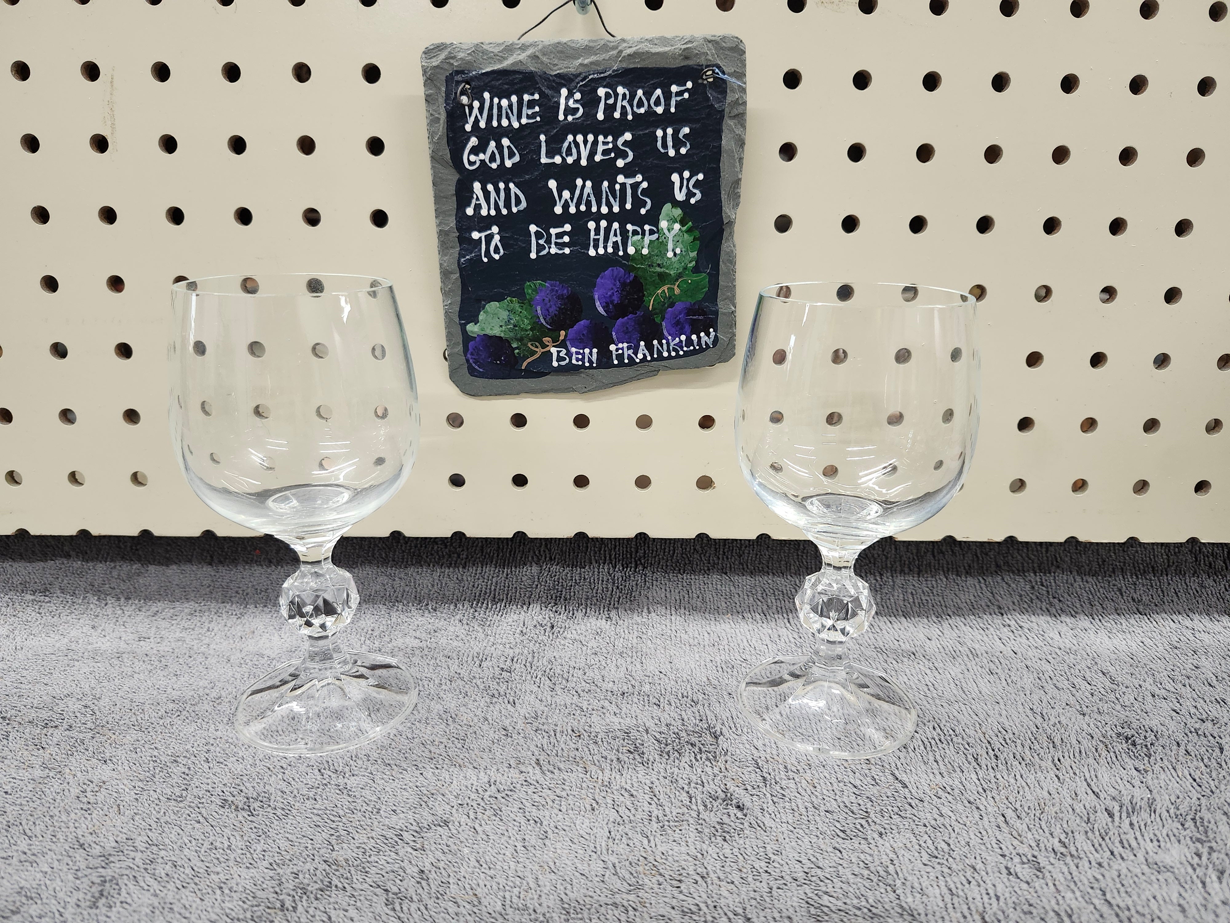 X2 wine glasses & plaque
