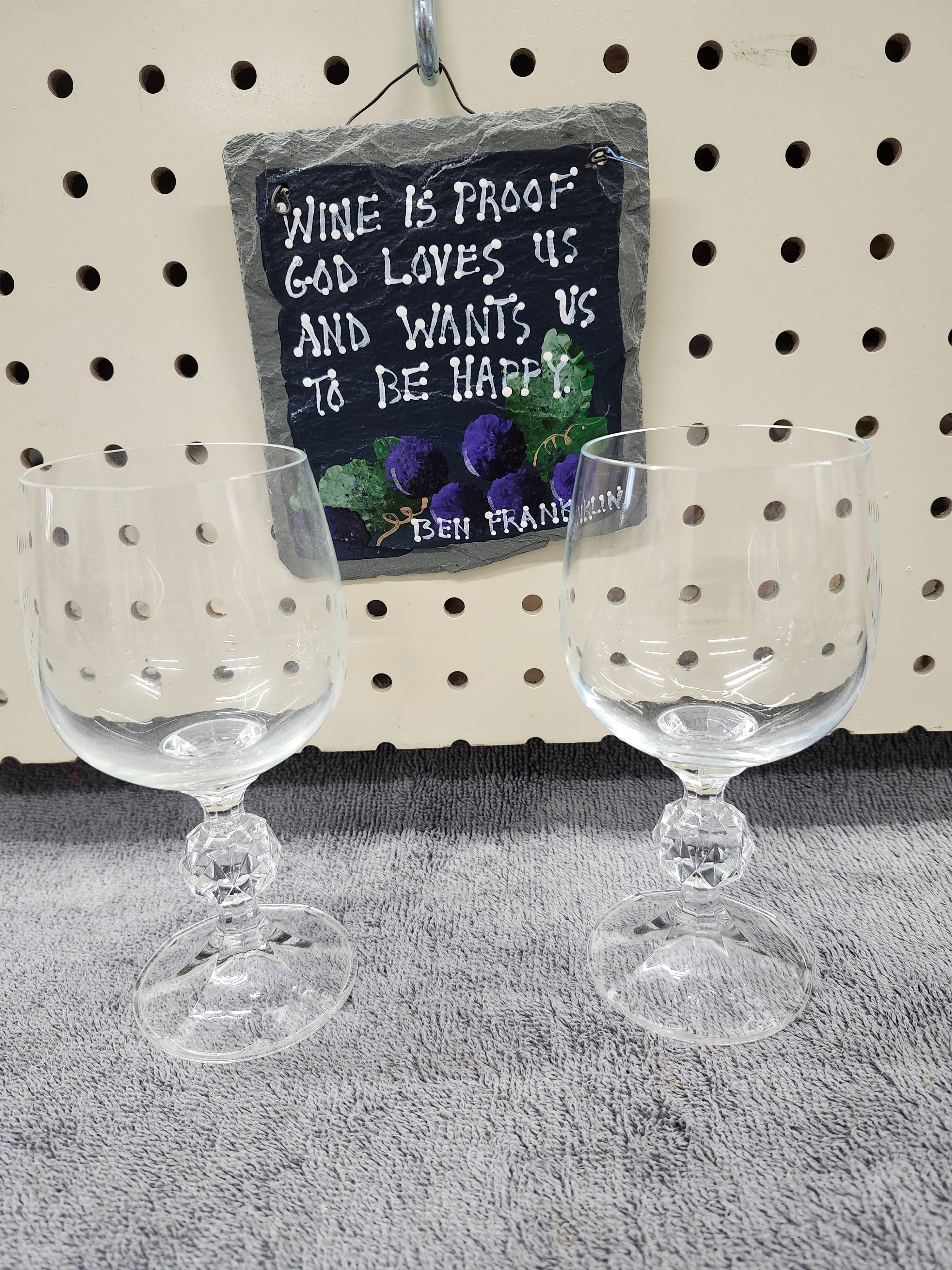 X2 wine glasses & plaque