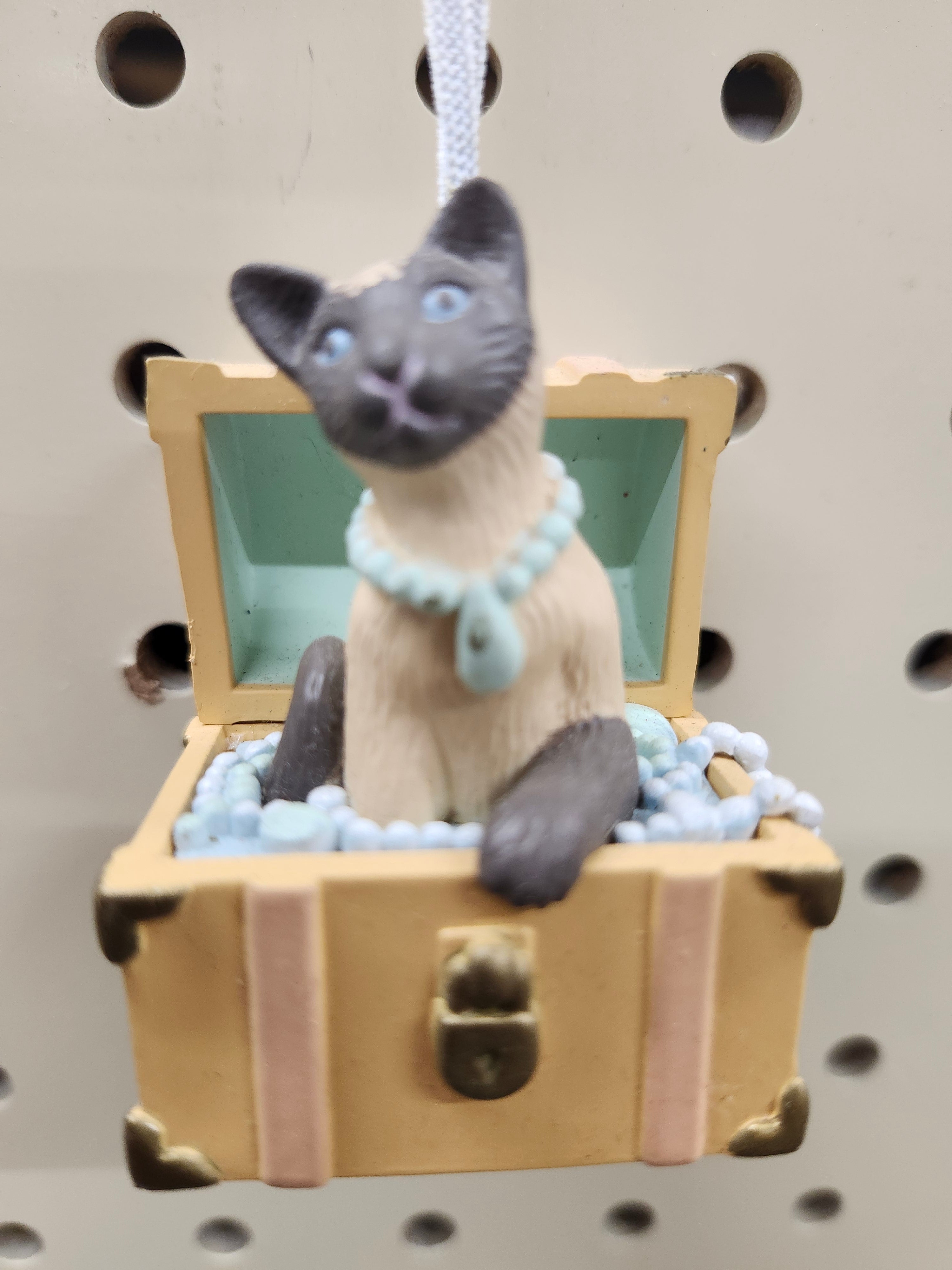 Cat ornament