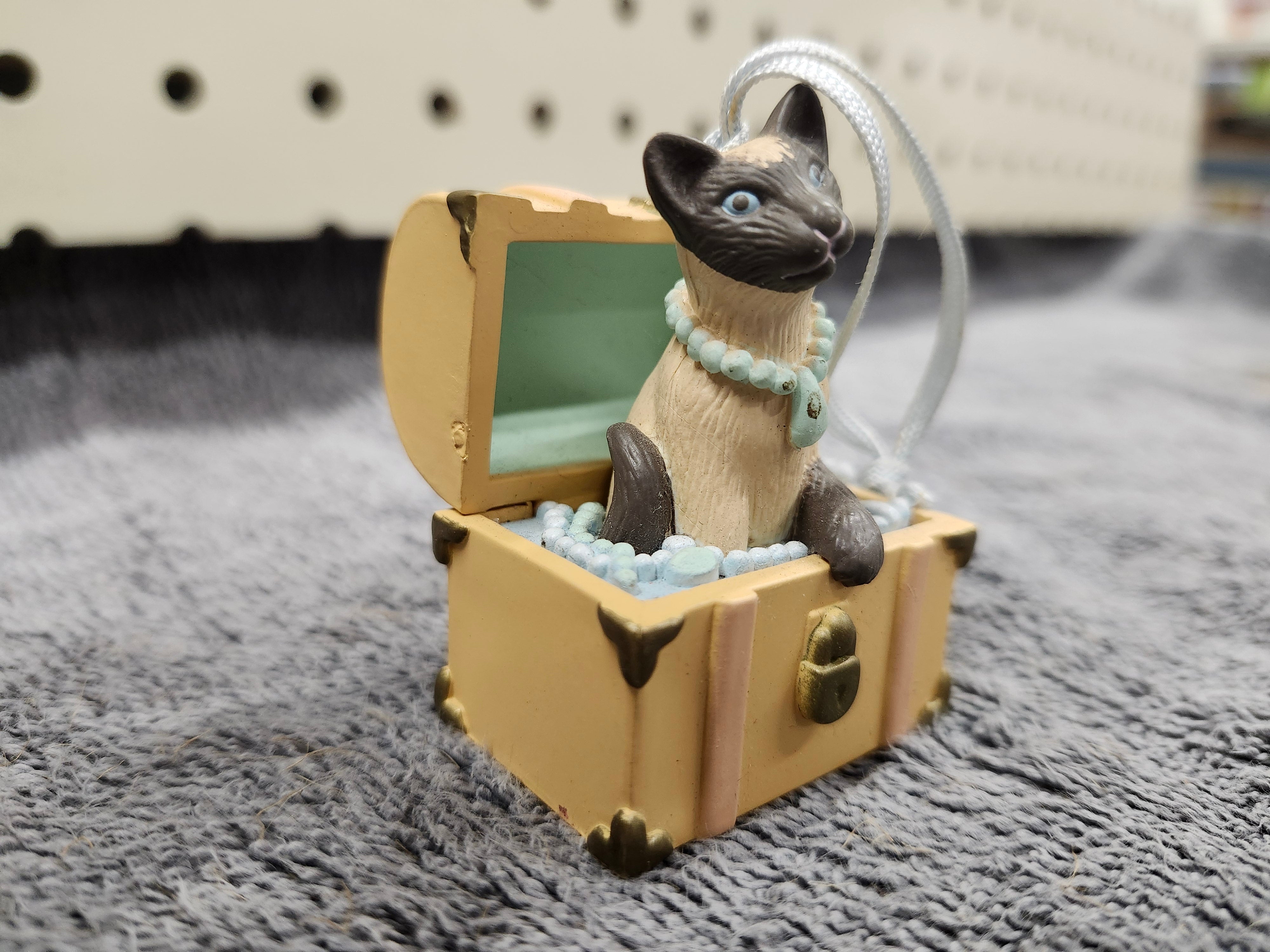 Cat ornament